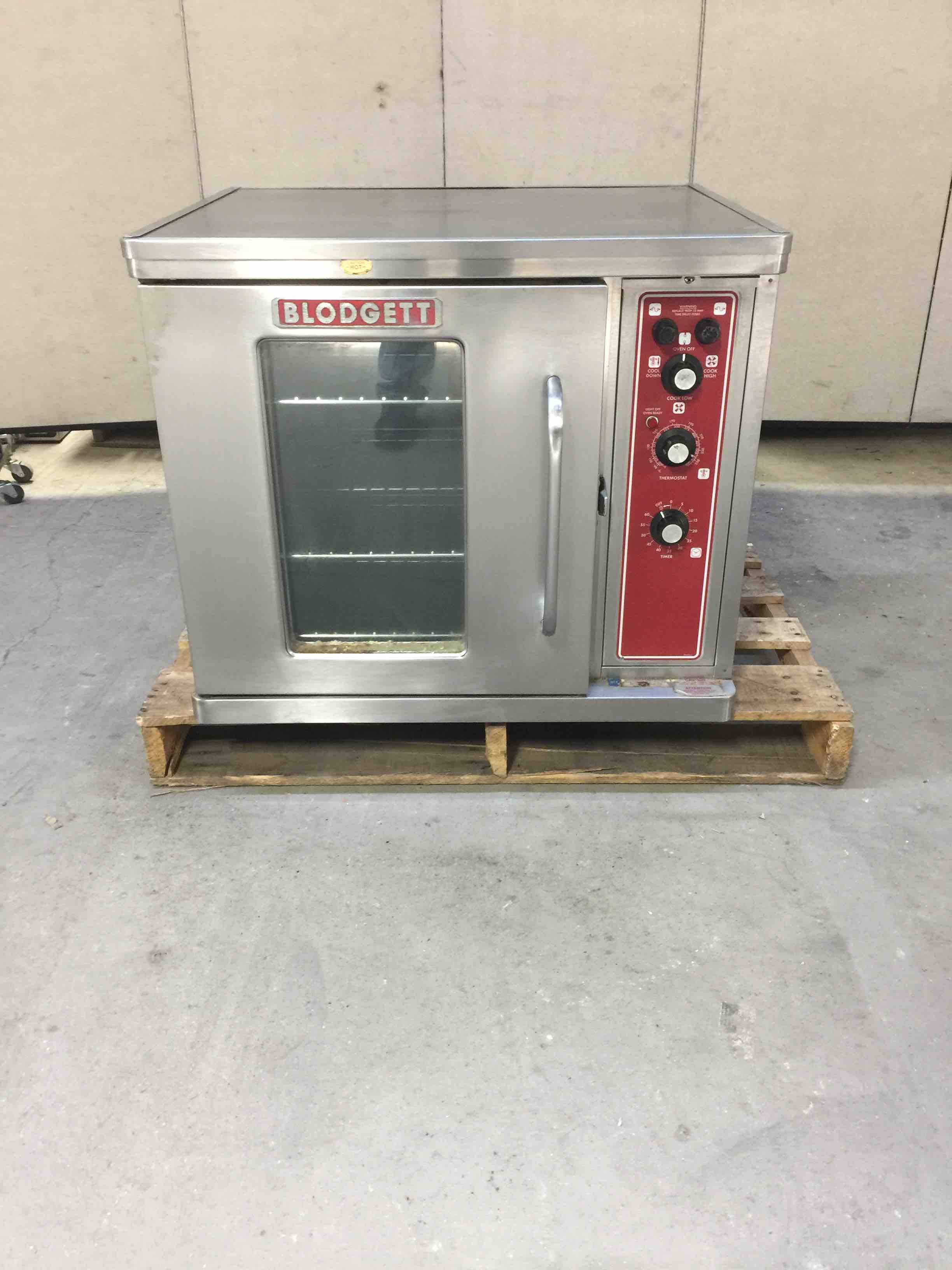 BLODGETT STAINLESS STEEL ELECTRIC HALF SIZE  CONVECTION OVEN 
