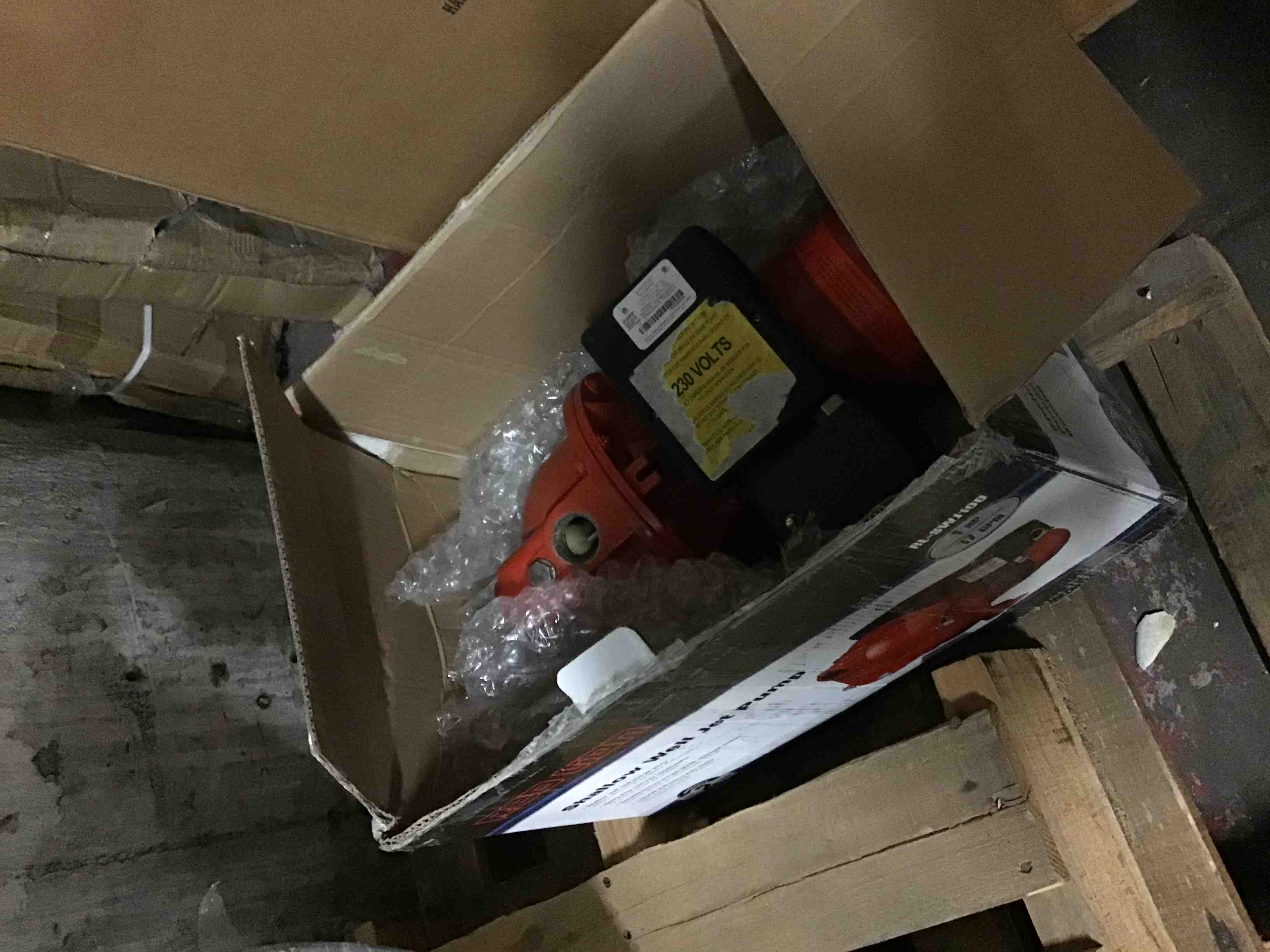 https://s3.amazonaws.com/lotting-images-prod/bidfta/MD409012_1573581627637.jpeg