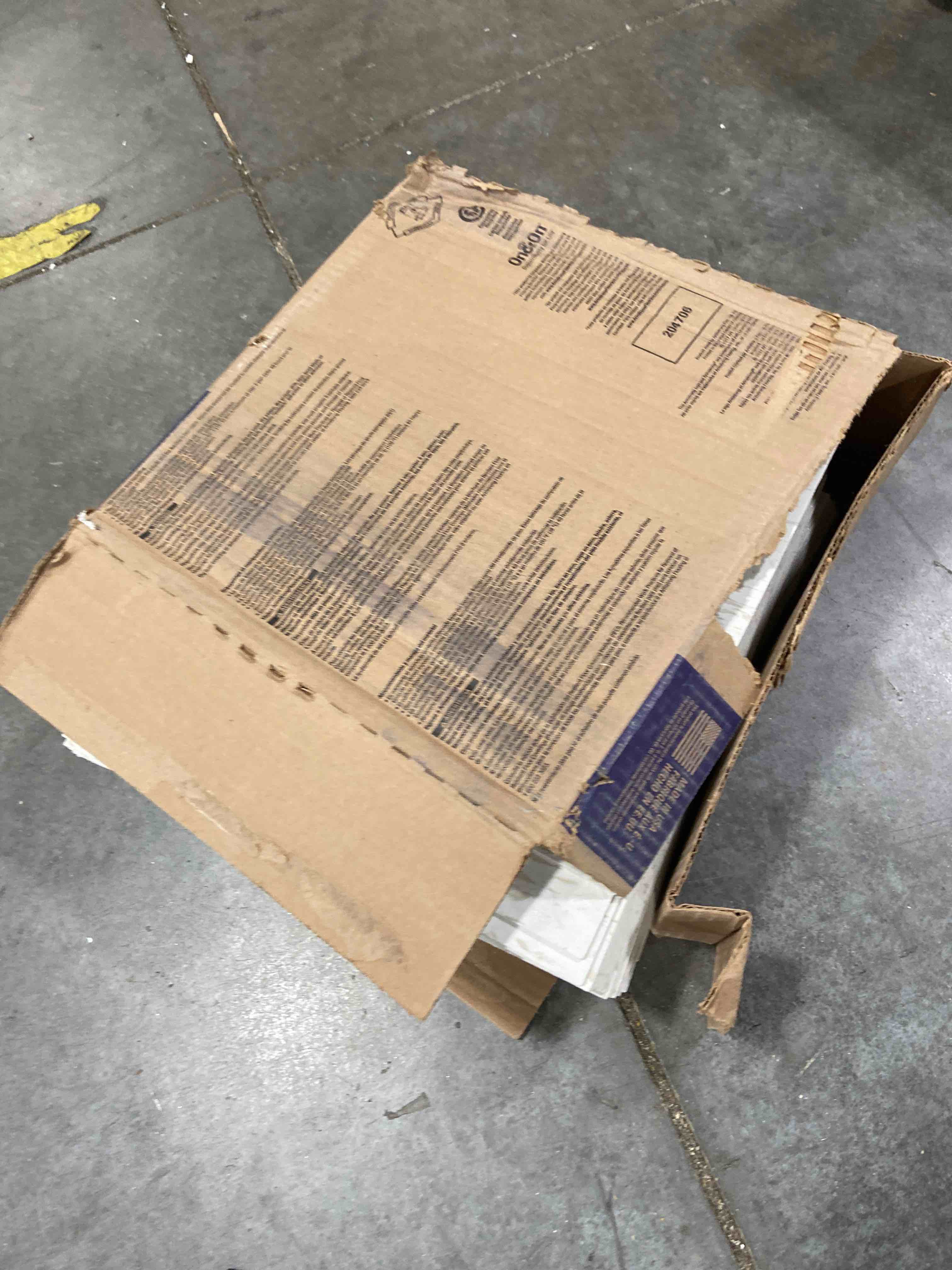https://s3.amazonaws.com/lotting-images-prod/bidfta/NP209096_1606163147029.jpeg
