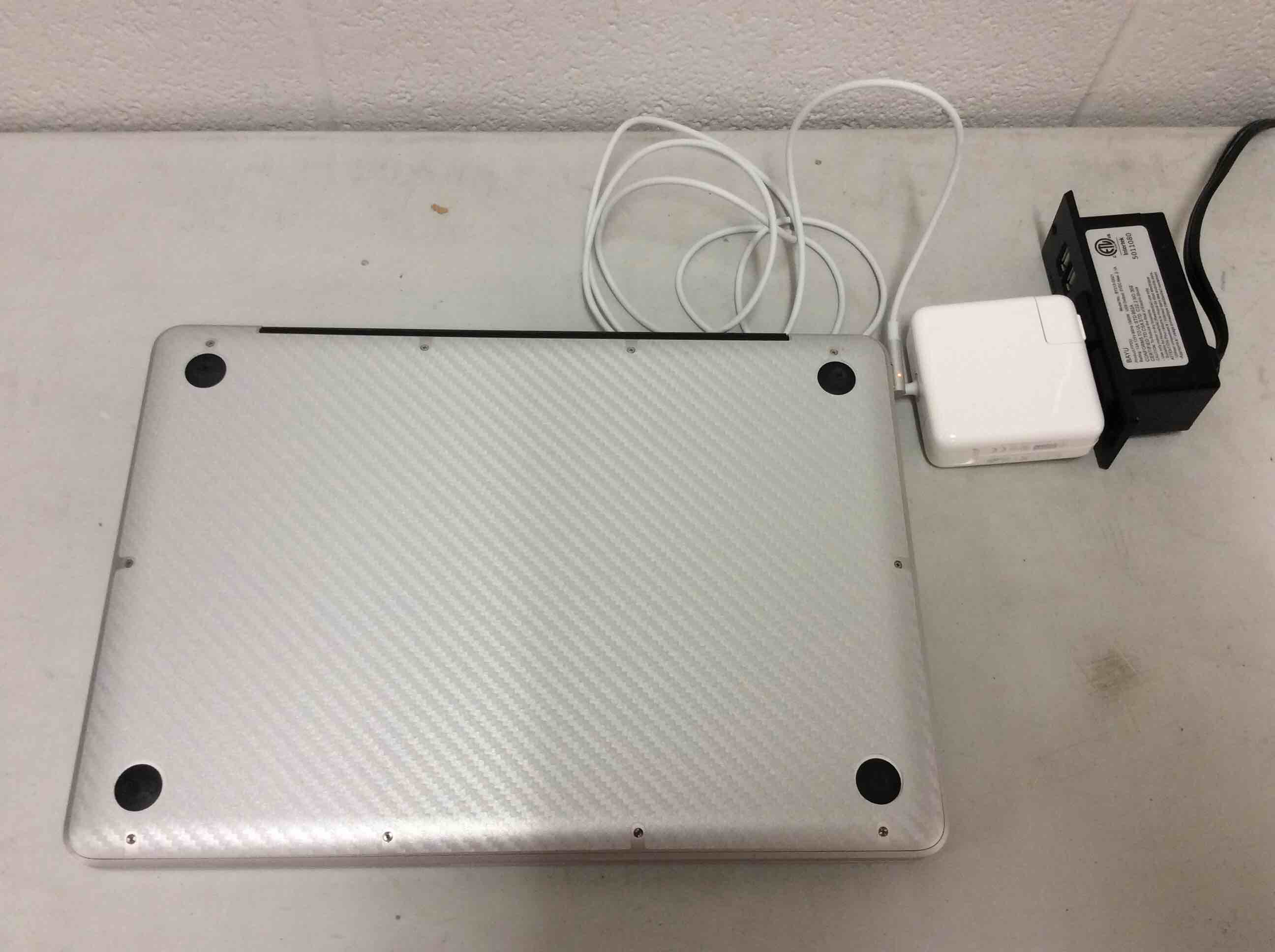 https://s3.amazonaws.com/lotting-images-prod/bidfta/ORG0640269_1601312621943.jpeg