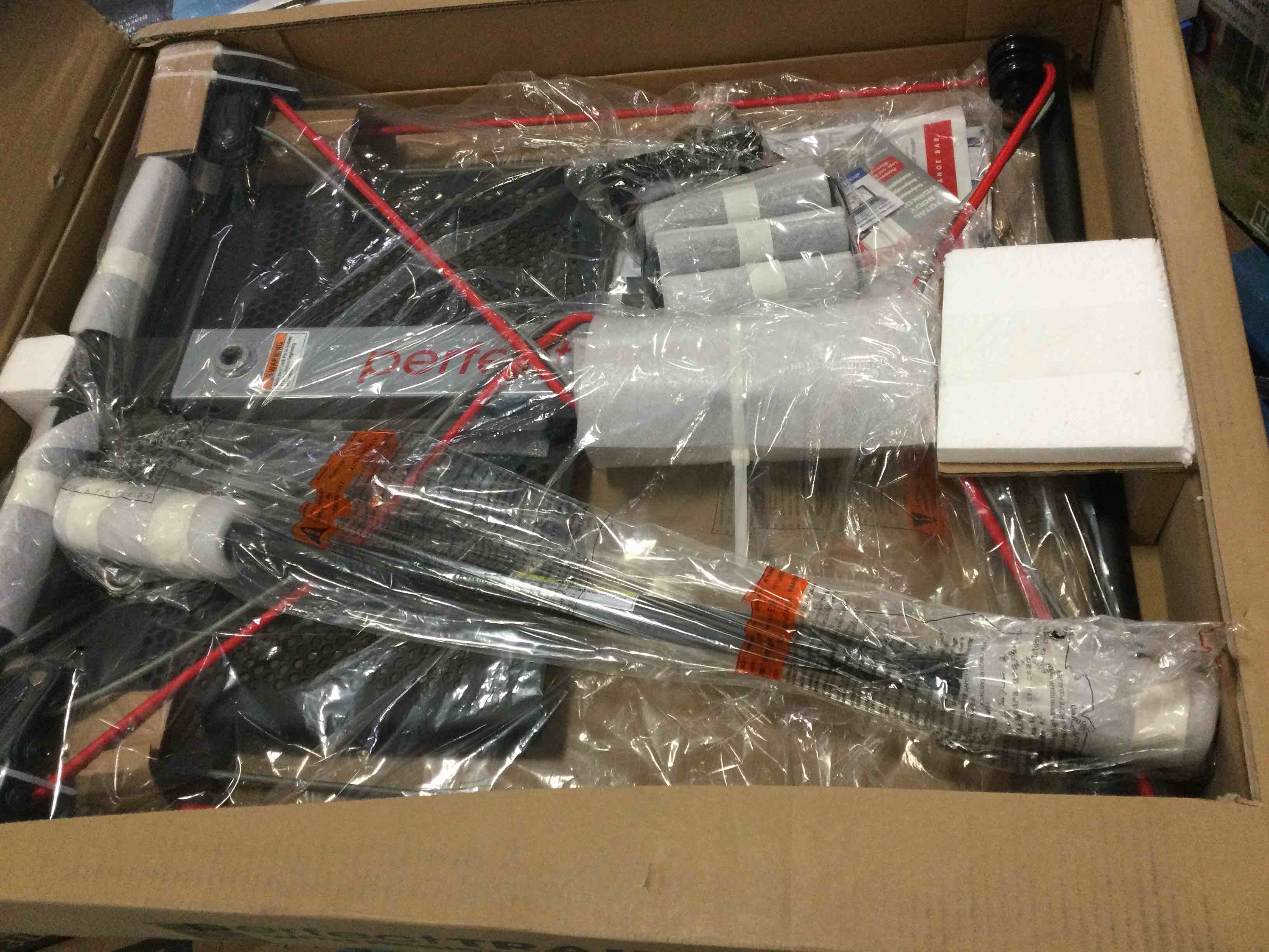 https://s3.amazonaws.com/lotting-images-prod/bidfta/ORG1425448_1637613749921.jpeg