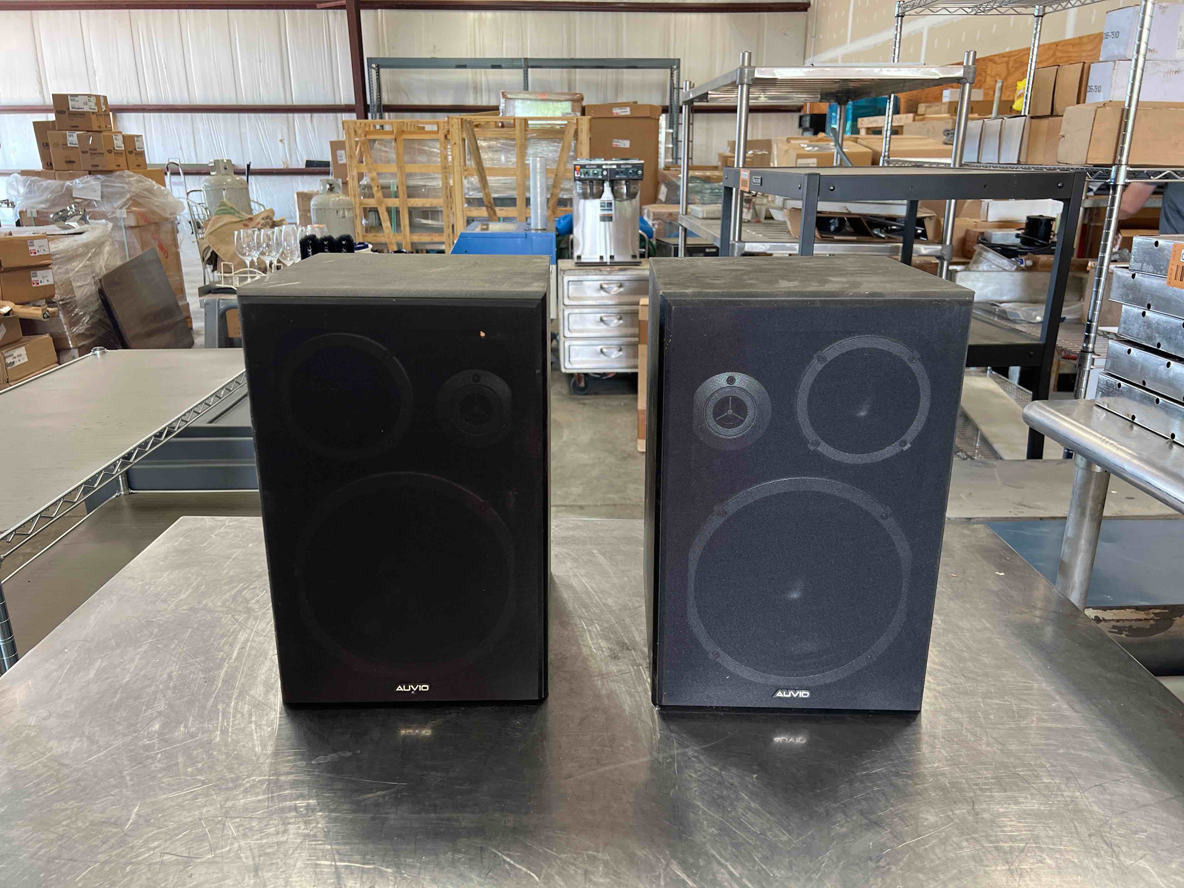SET OF AUVIO 8 INCH THREE WAY 140W BOOKSHELF SPEAKERS 