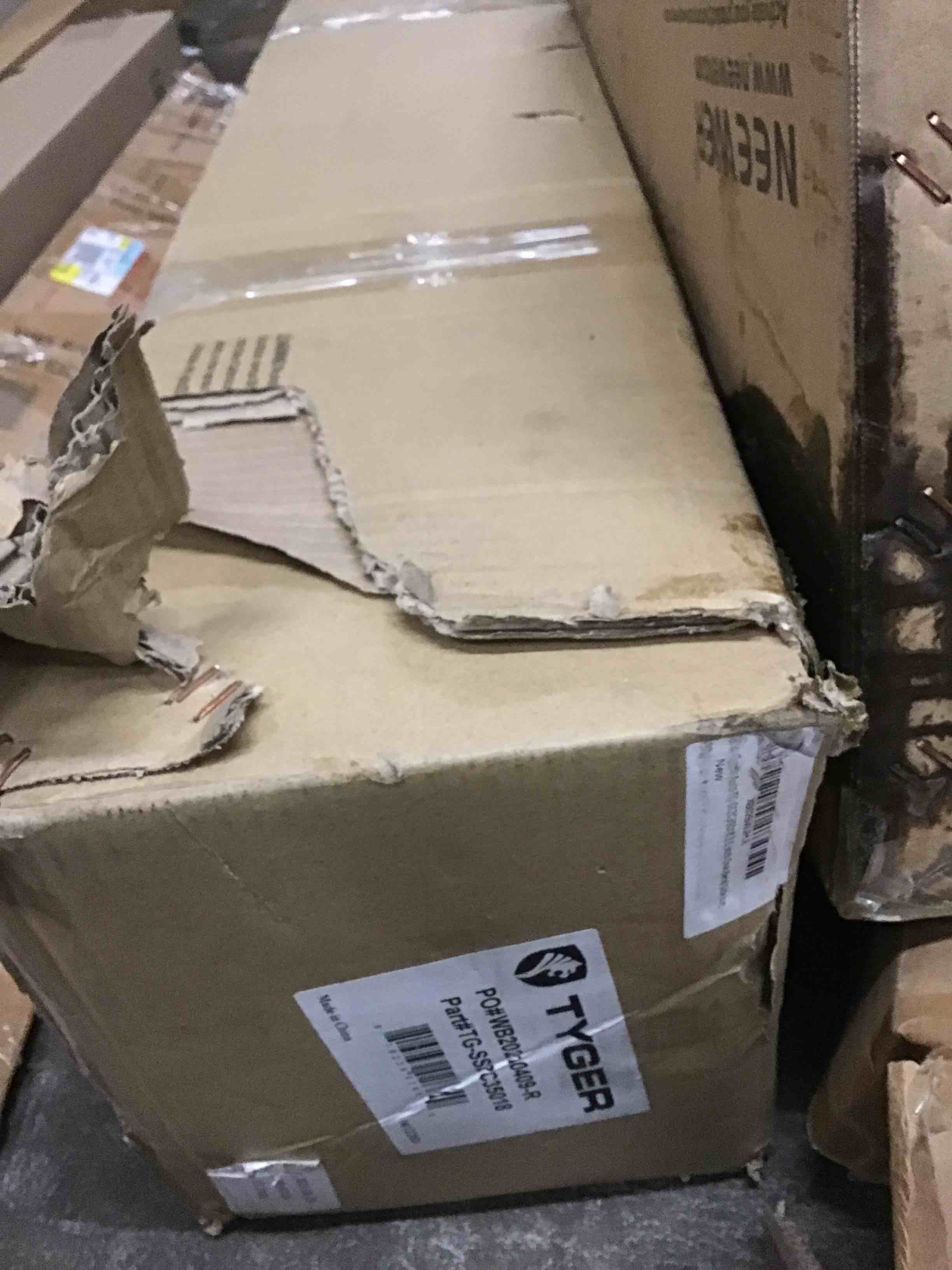 https://s3.amazonaws.com/lotting-images-prod/bidfta/ORG2267613_1658847930304.jpeg