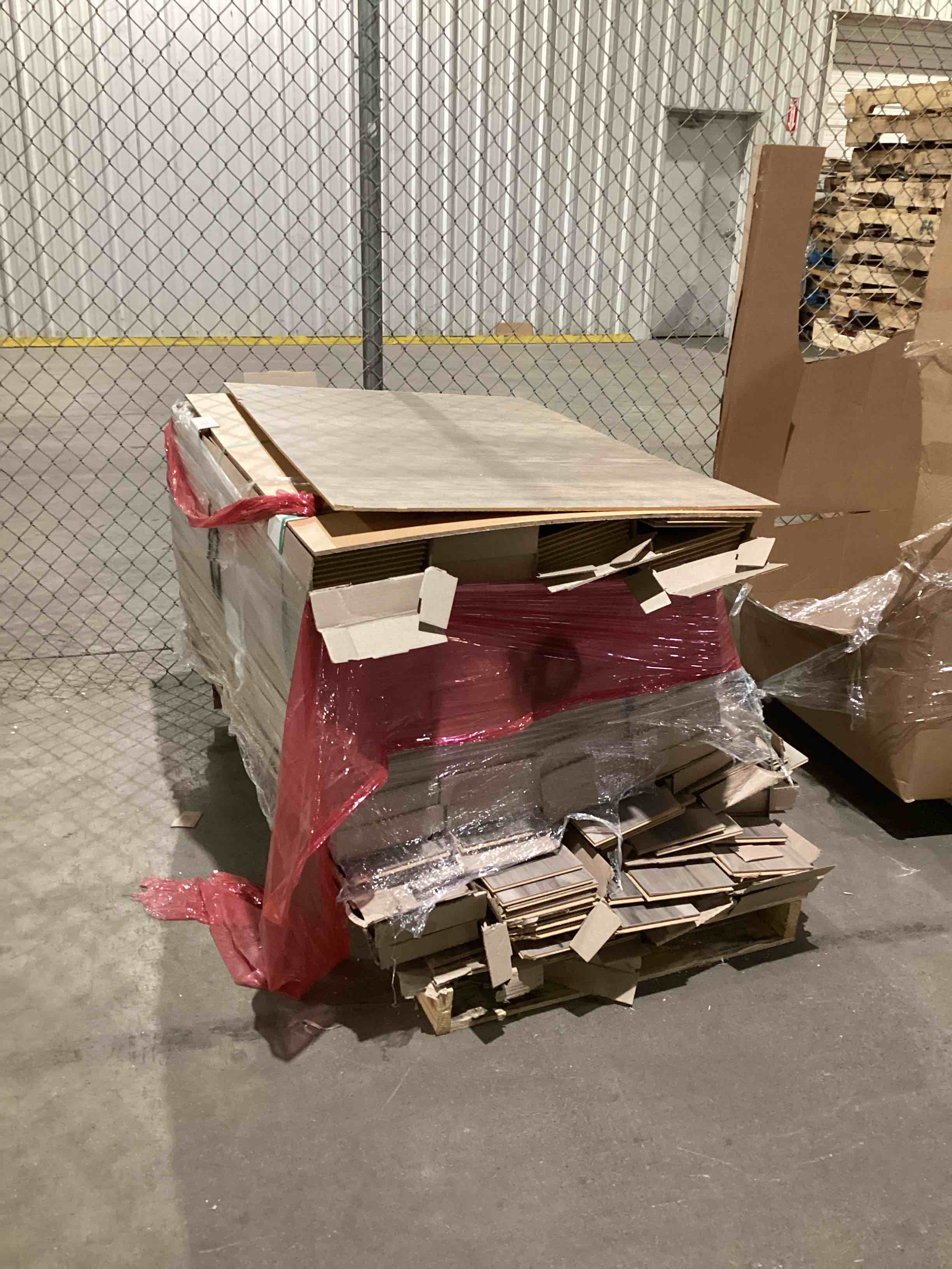 https://s3.amazonaws.com/lotting-images-prod/bidfta/ORG2337296_1731419564041.jpeg