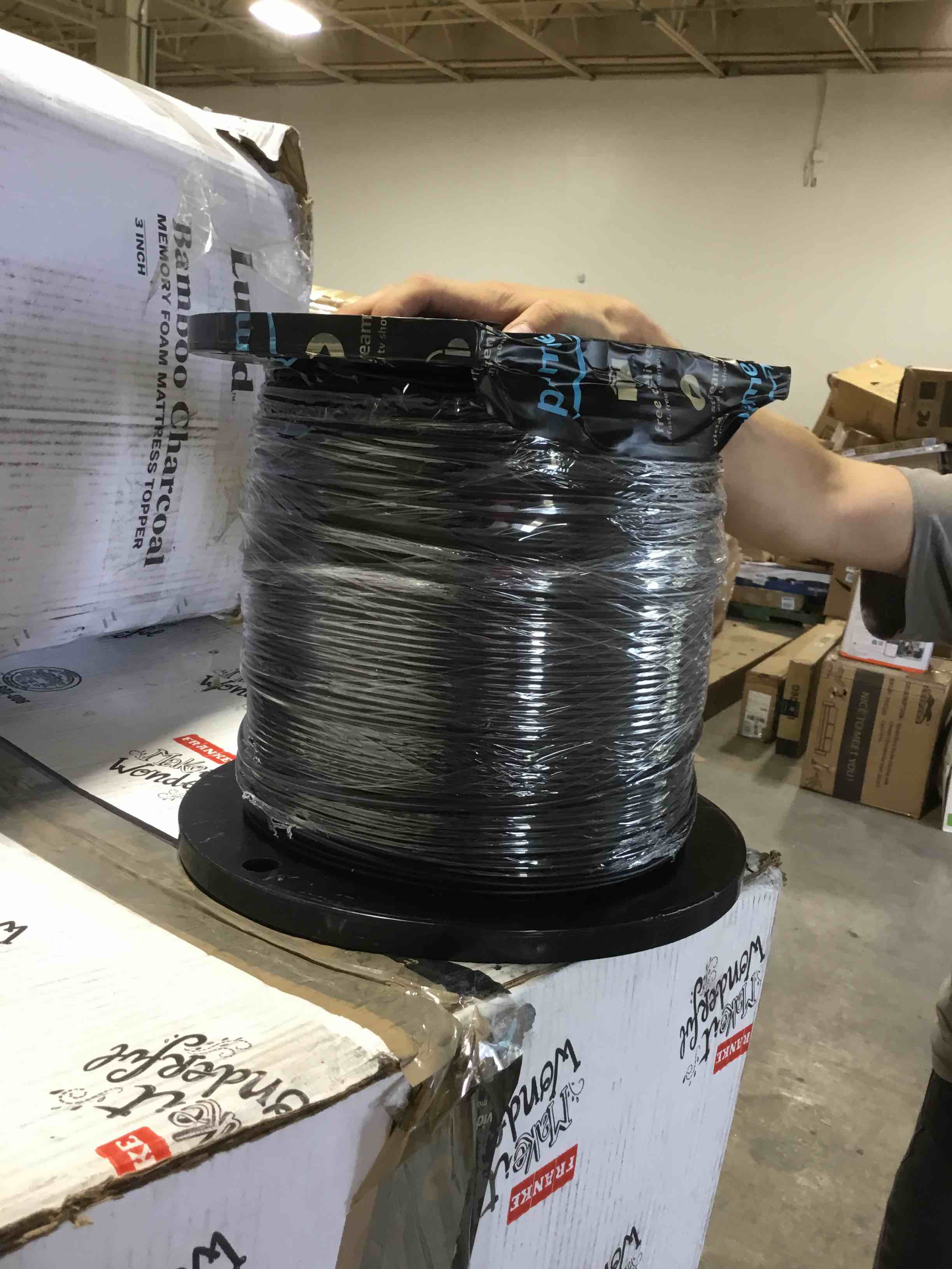 https://s3.amazonaws.com/lotting-images-prod/bidfta/ORG3006703_1654700959278.jpeg