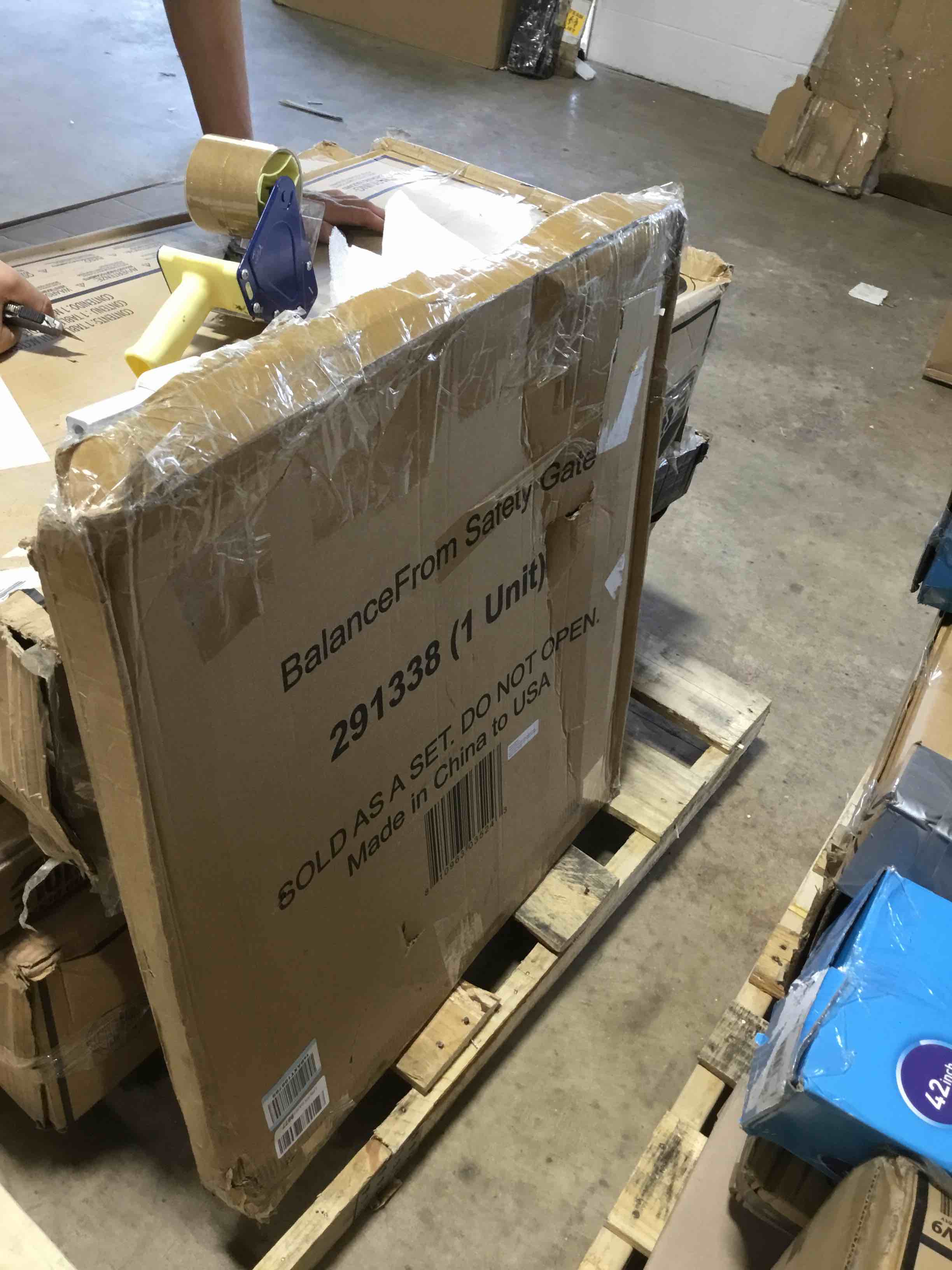 https://s3.amazonaws.com/lotting-images-prod/bidfta/ORG3006718_1654702715609.jpeg