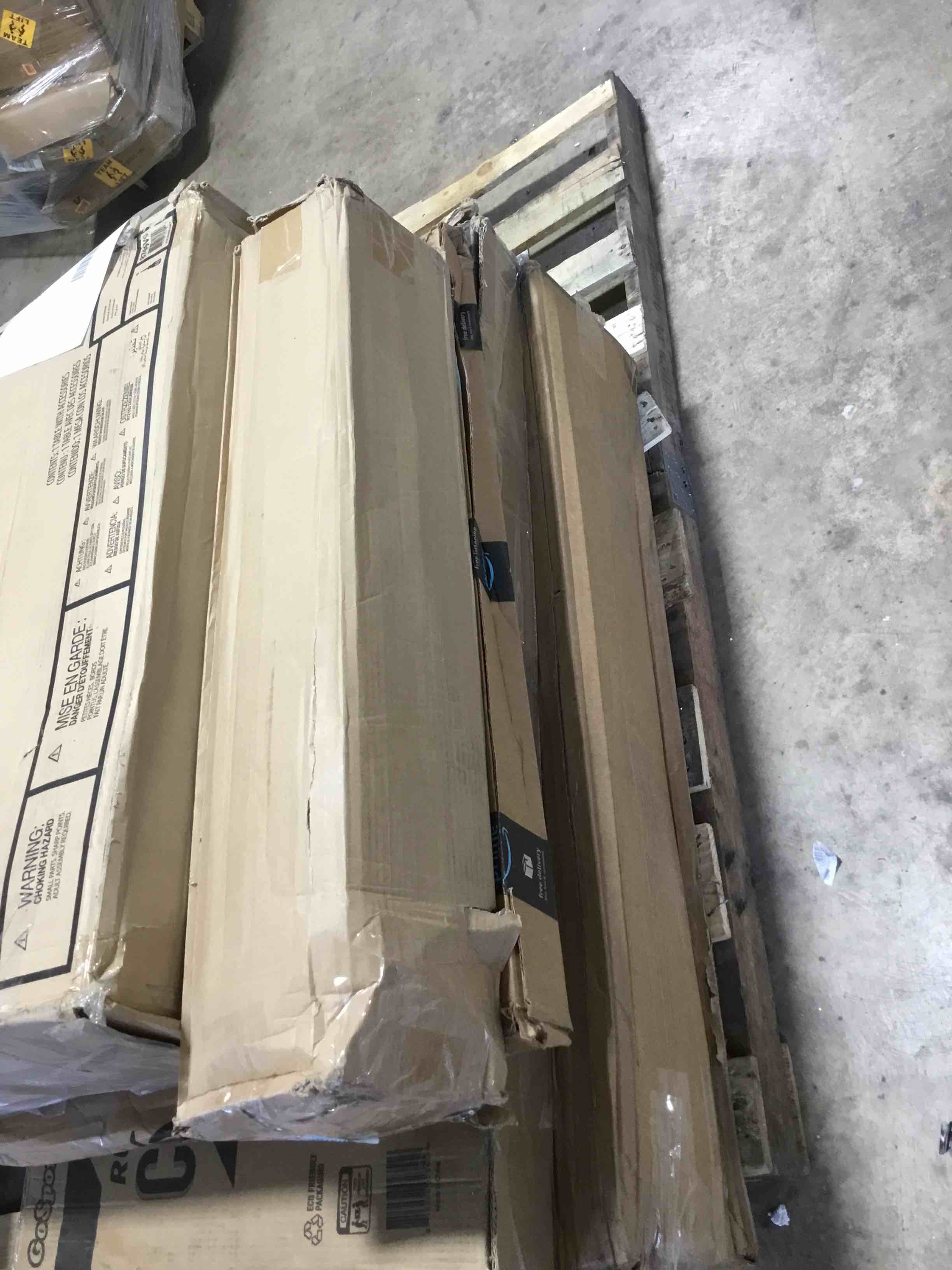 https://s3.amazonaws.com/lotting-images-prod/bidfta/ORG3006719_1654702801228.jpeg
