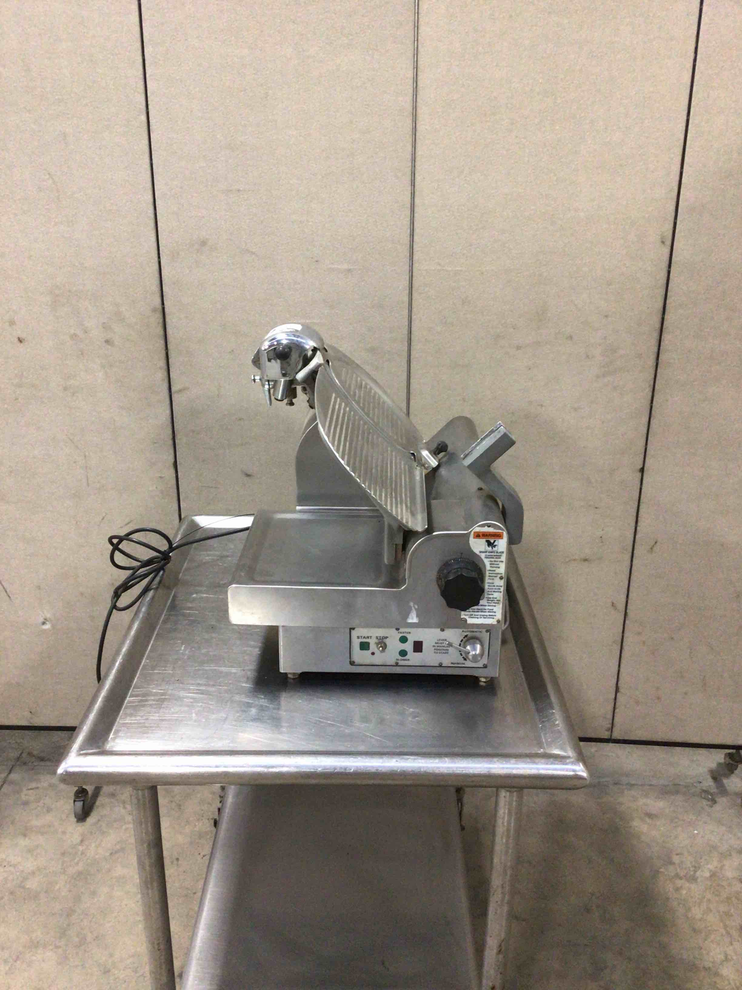 GLOBE 11 INCH MEAT SLICER WITH BLADE SHARPER 
