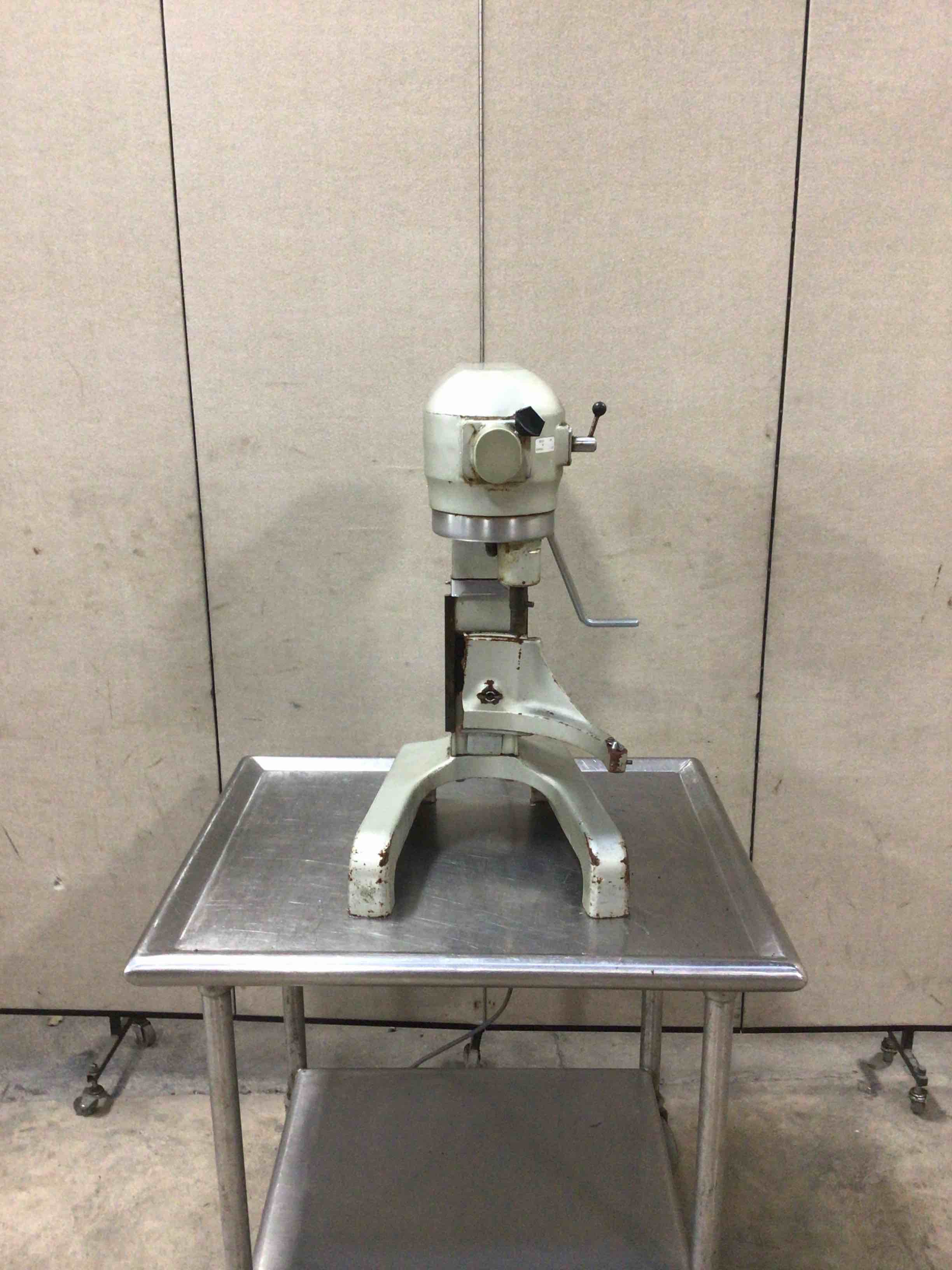 HOBART 20 QT MIXER