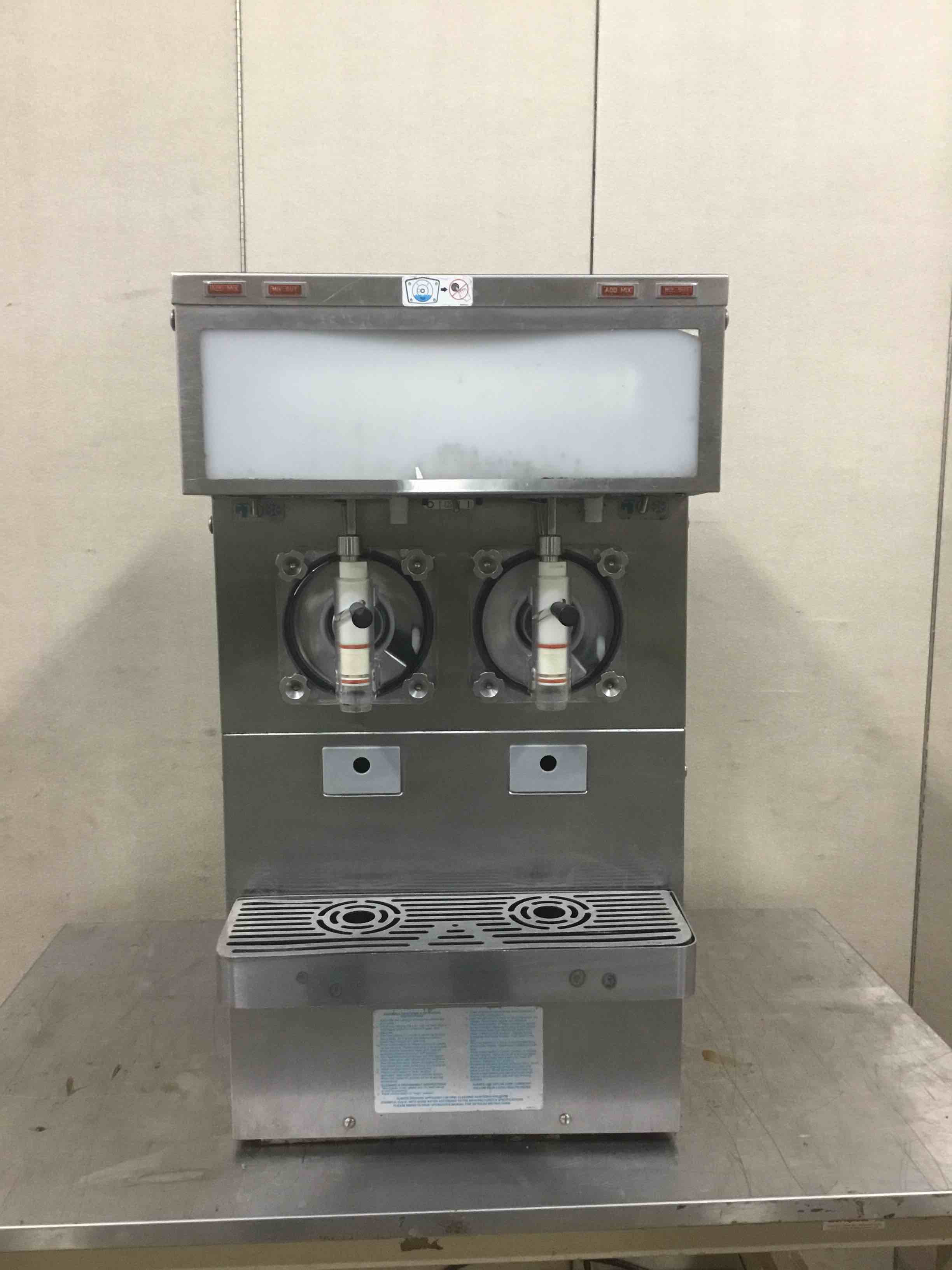 TAYLOR STAINLESS STEEL COUNTERTOP DUAL FLAVOR FROZEN DRINK MACHINE