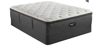 Beautyrest Silver BRS900-C™ Medium Pillow Top Queen Size Mattress & Standard Split Box Spring Set, (3-Piece)