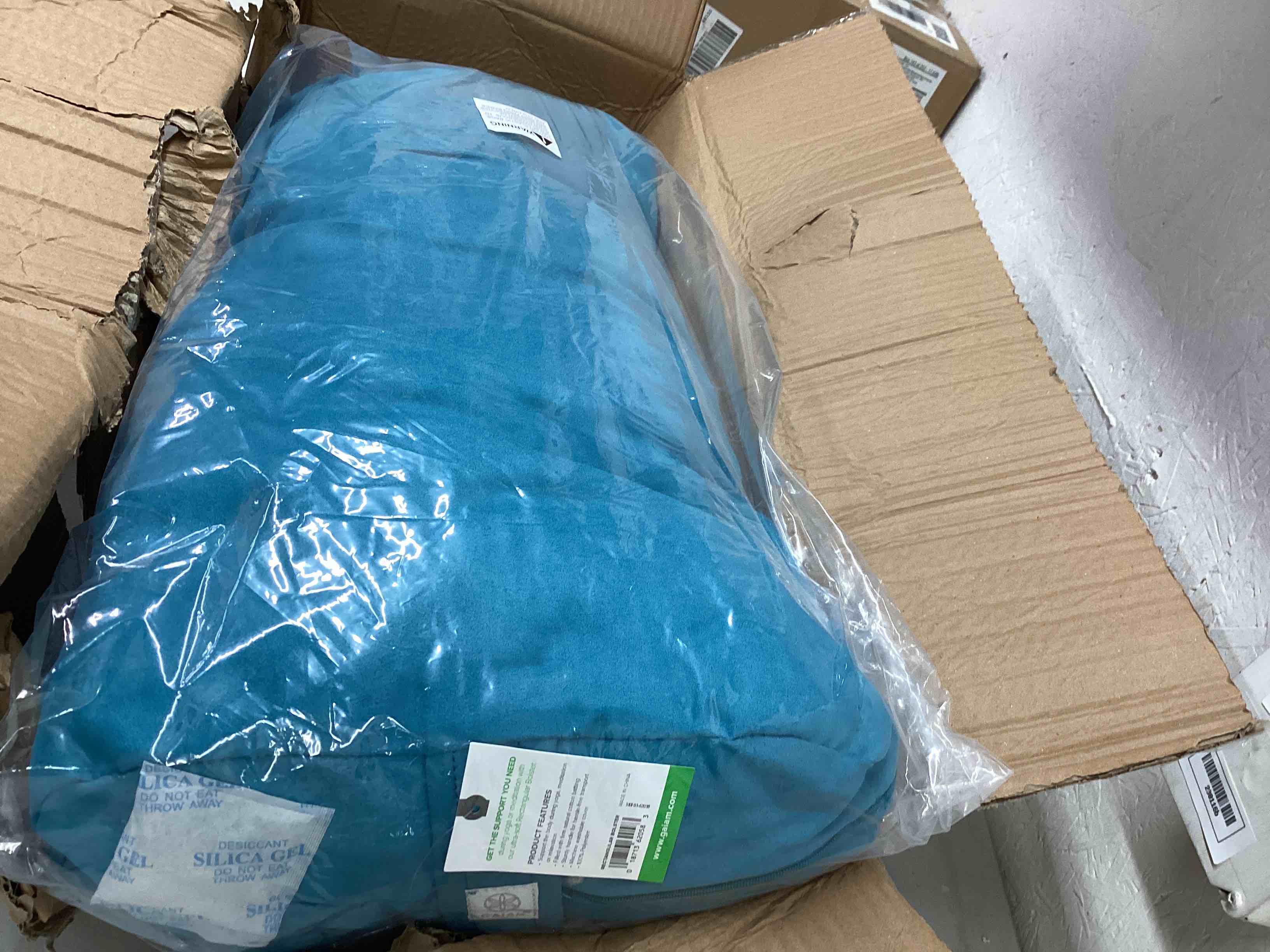 https://s3.amazonaws.com/lotting-images-prod/bidfta/ORG3484233_1674080414762.jpeg