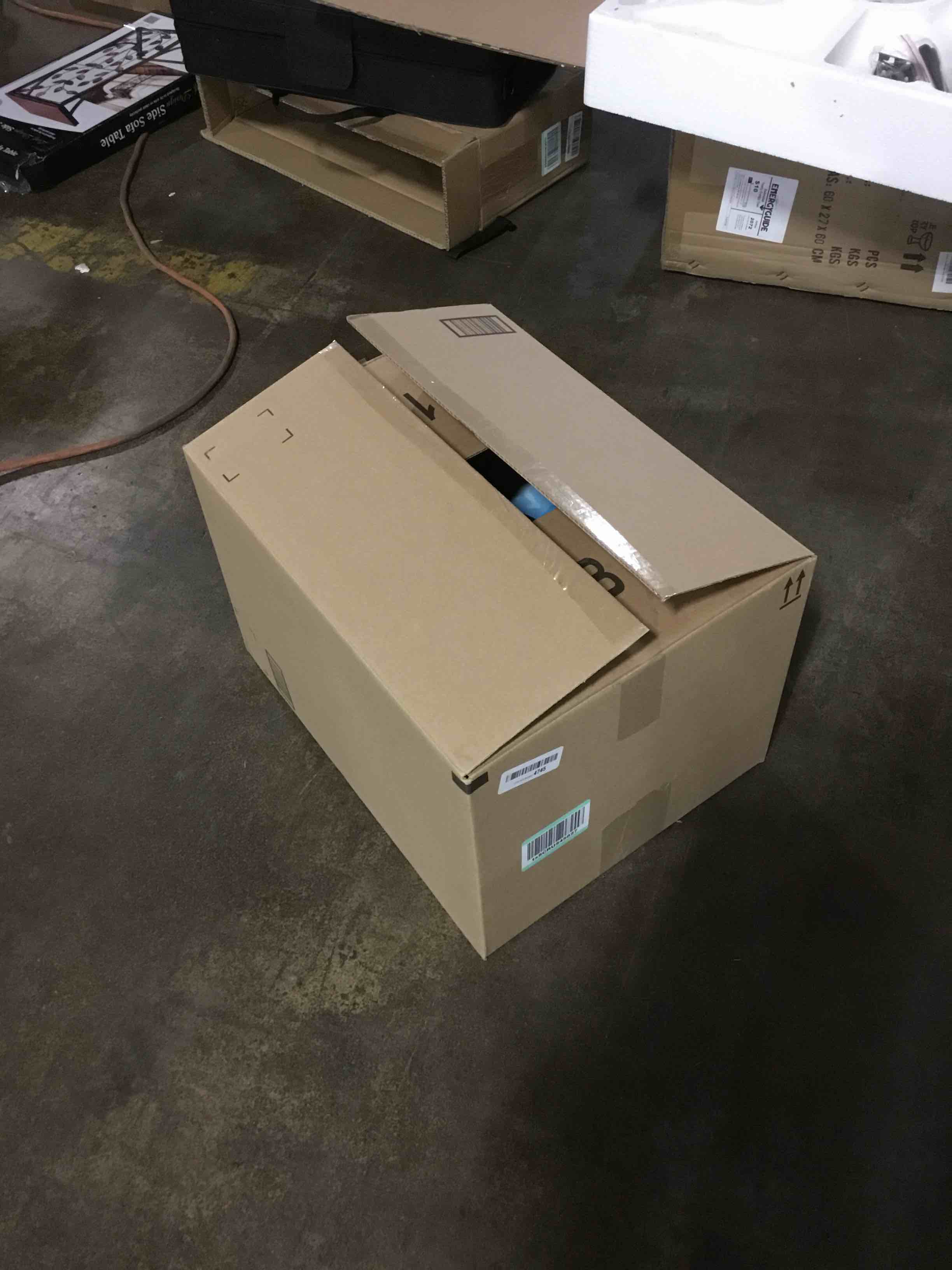 https://s3.amazonaws.com/lotting-images-prod/bidfta/ORG3536253_1665405786419.jpeg