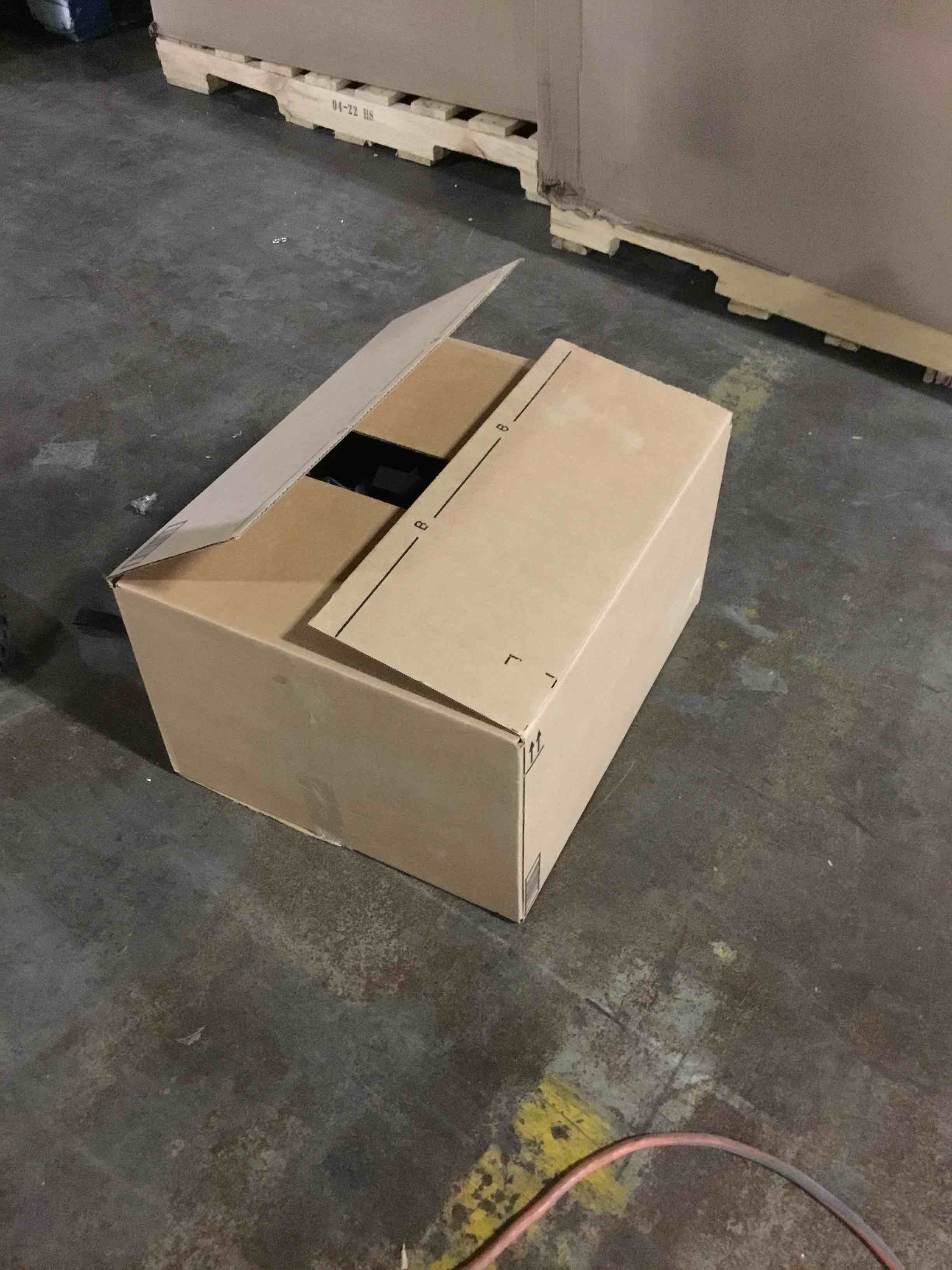 https://s3.amazonaws.com/lotting-images-prod/bidfta/ORG3536255_1665405233024.jpeg