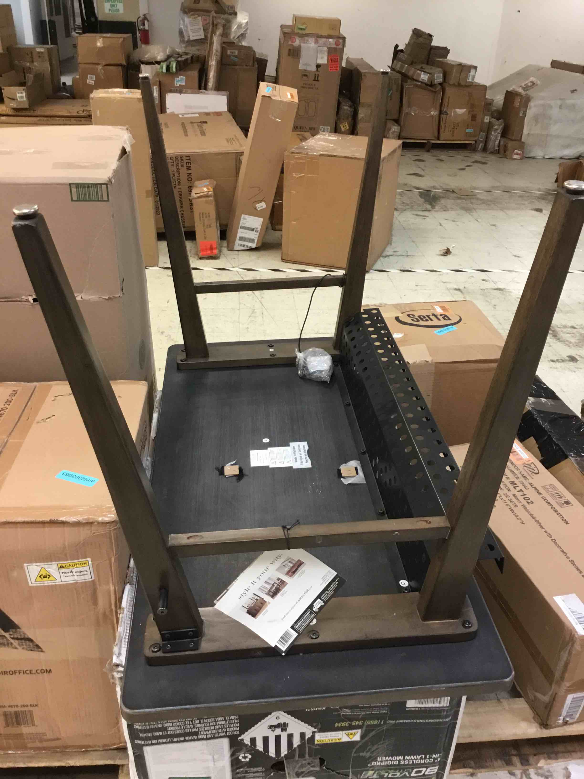 https://s3.amazonaws.com/lotting-images-prod/bidfta/ORG3638909_1695748543337.jpeg