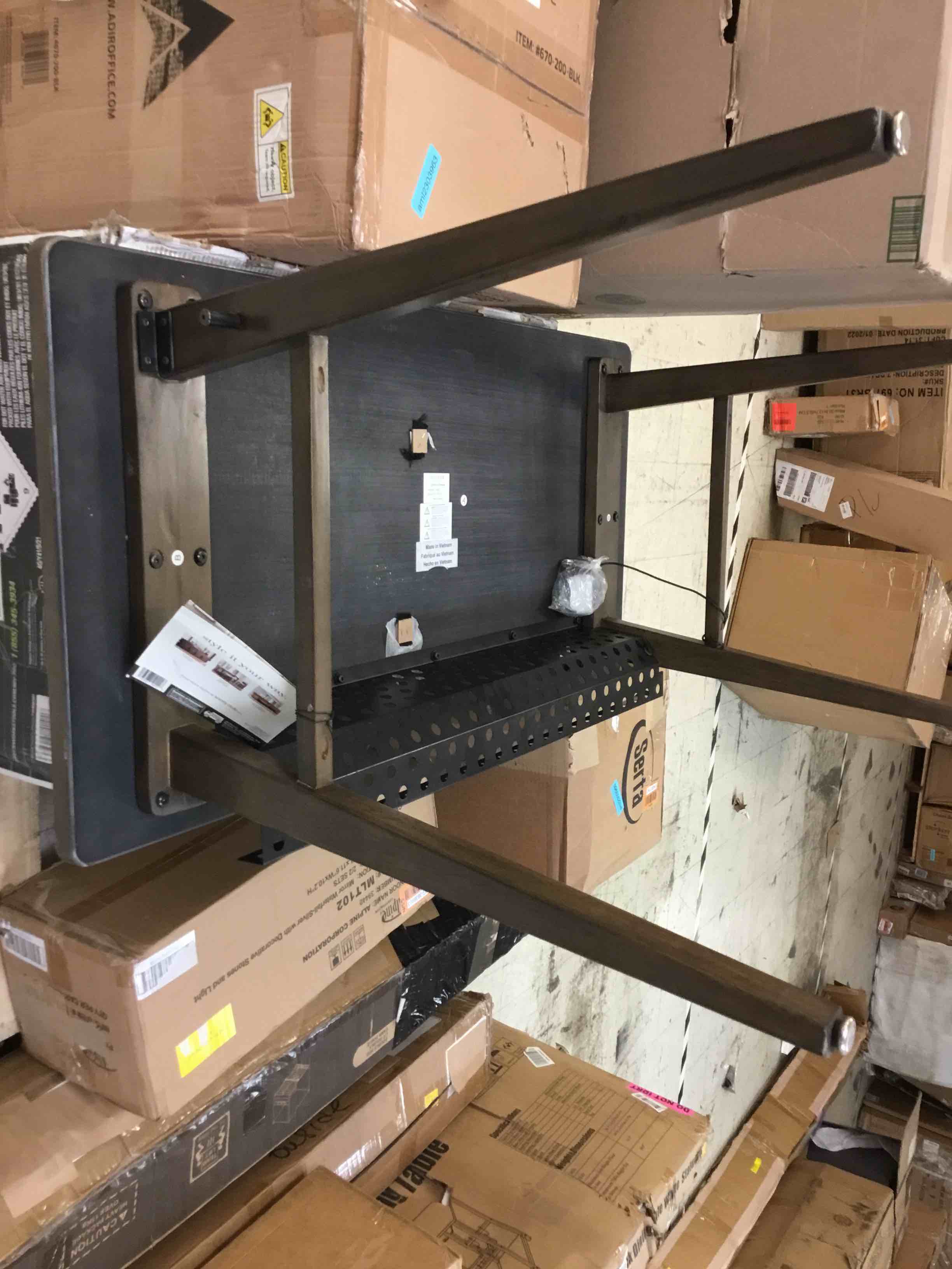https://s3.amazonaws.com/lotting-images-prod/bidfta/ORG3638909_1695748559051.jpeg