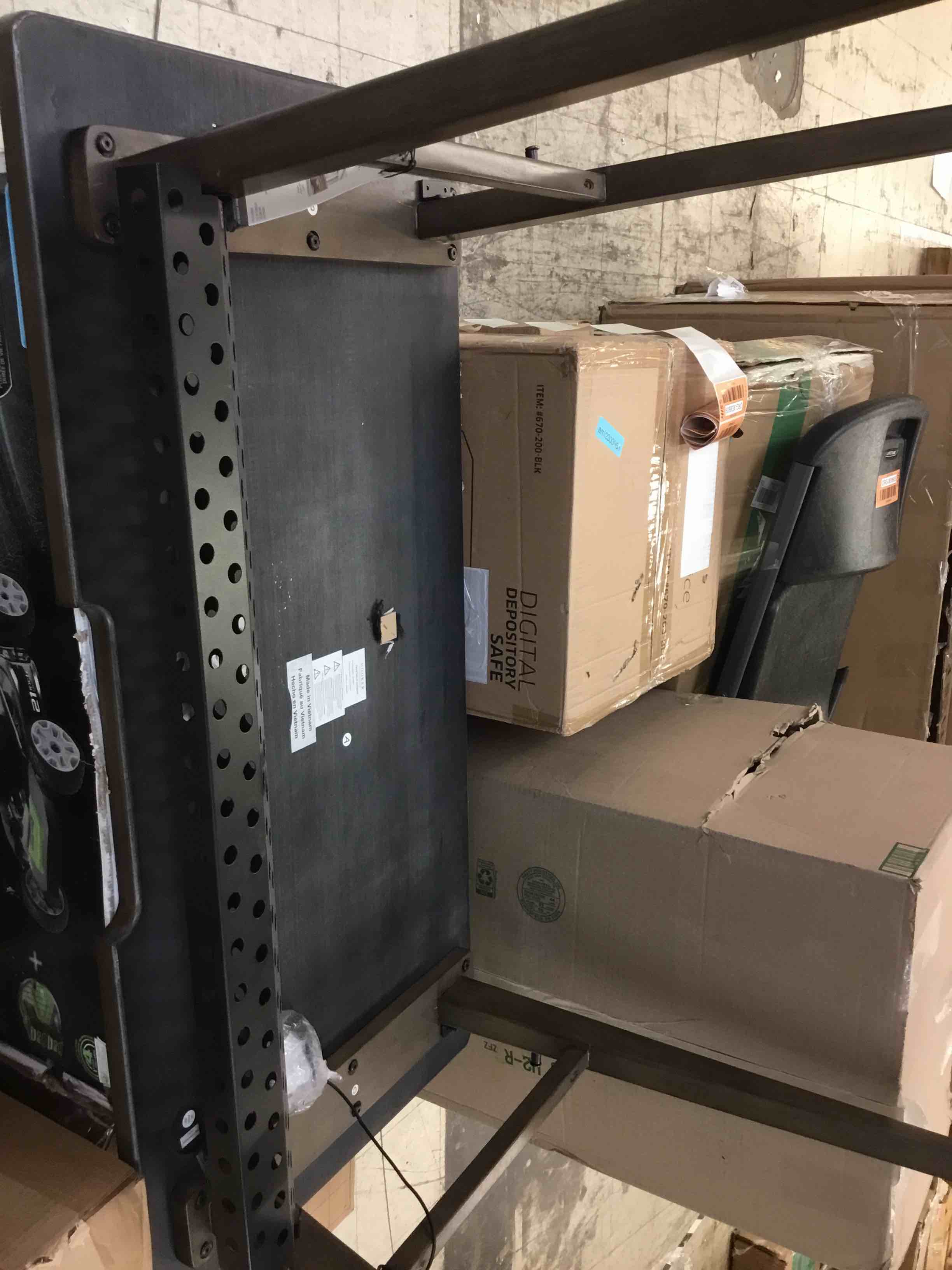 https://s3.amazonaws.com/lotting-images-prod/bidfta/ORG3638909_1695748567991.jpeg