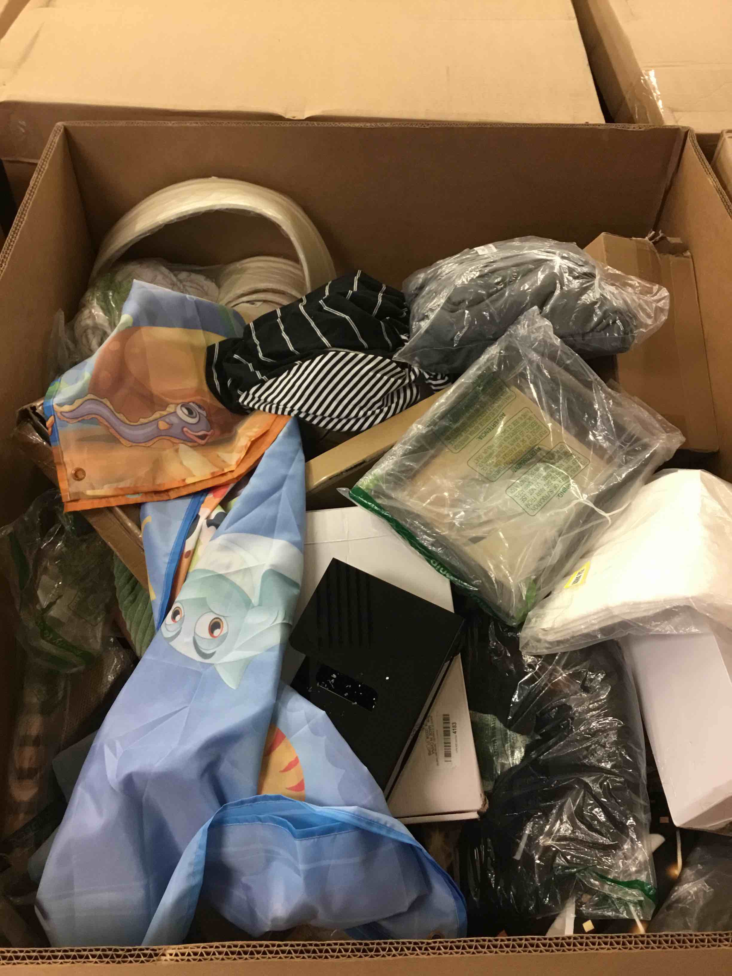 https://s3.amazonaws.com/lotting-images-prod/bidfta/ORG3640573_1717081391011.jpeg