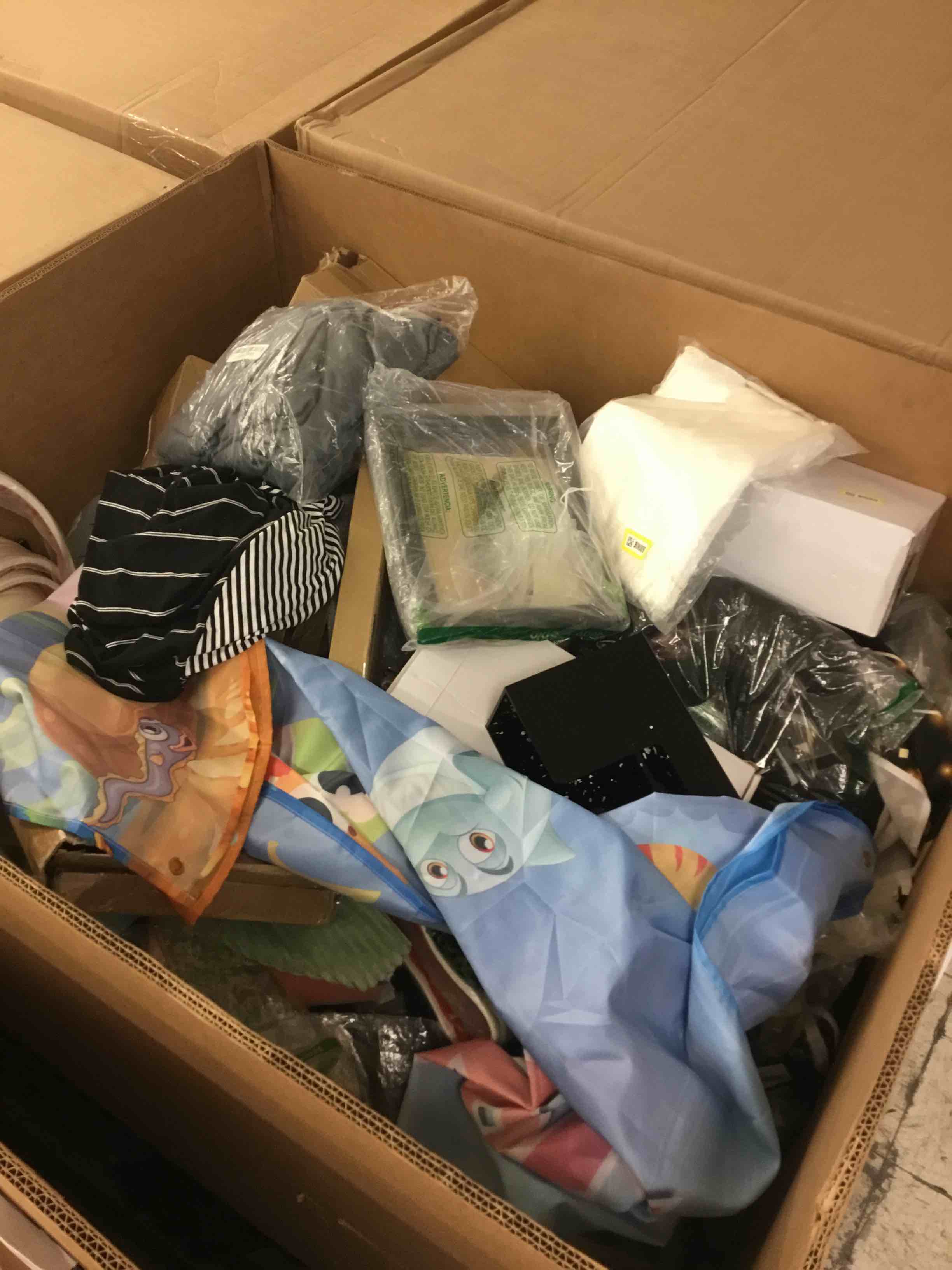 https://s3.amazonaws.com/lotting-images-prod/bidfta/ORG3640573_1717081395626.jpeg