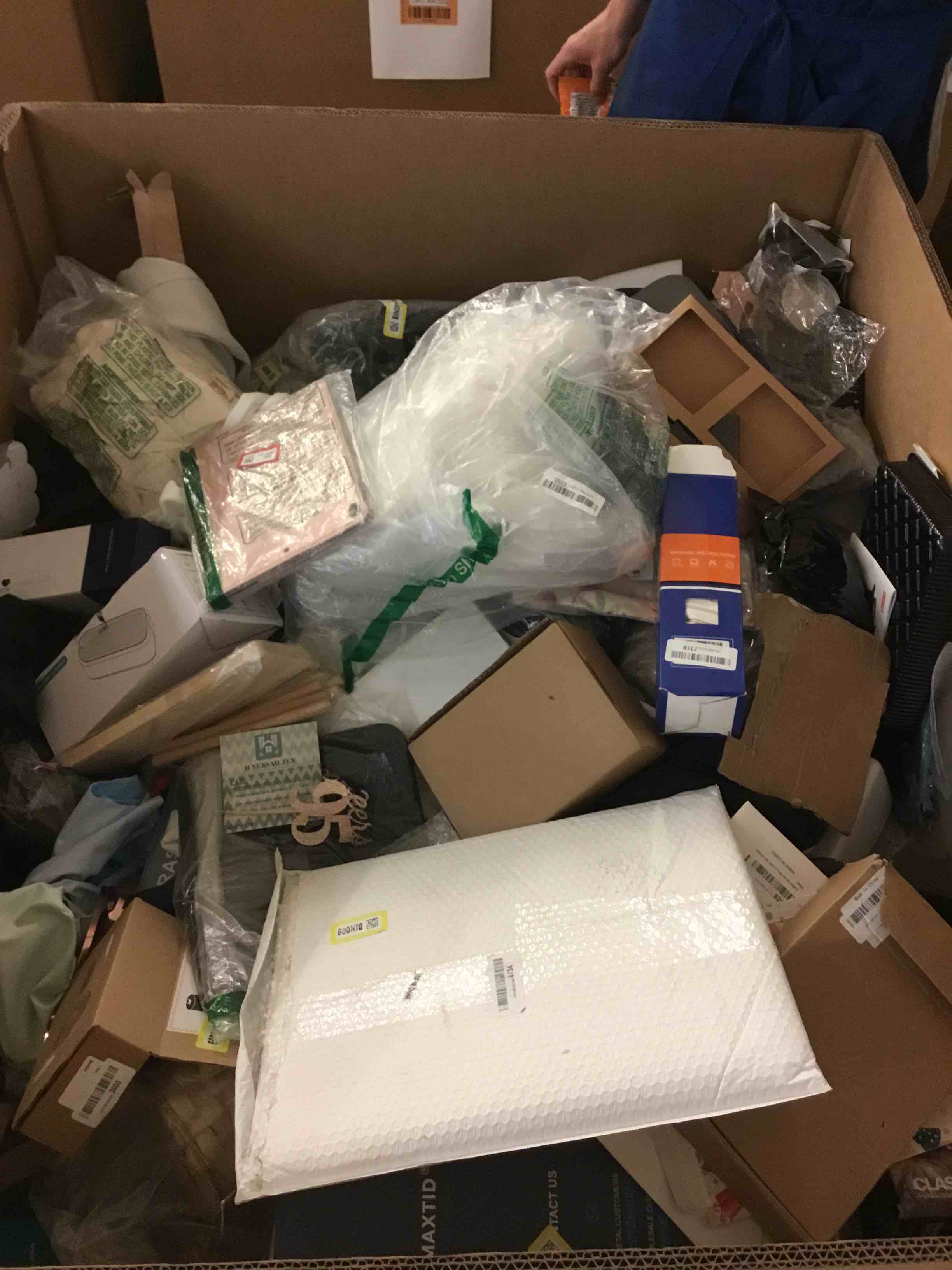 Bins & Bits Lot #20