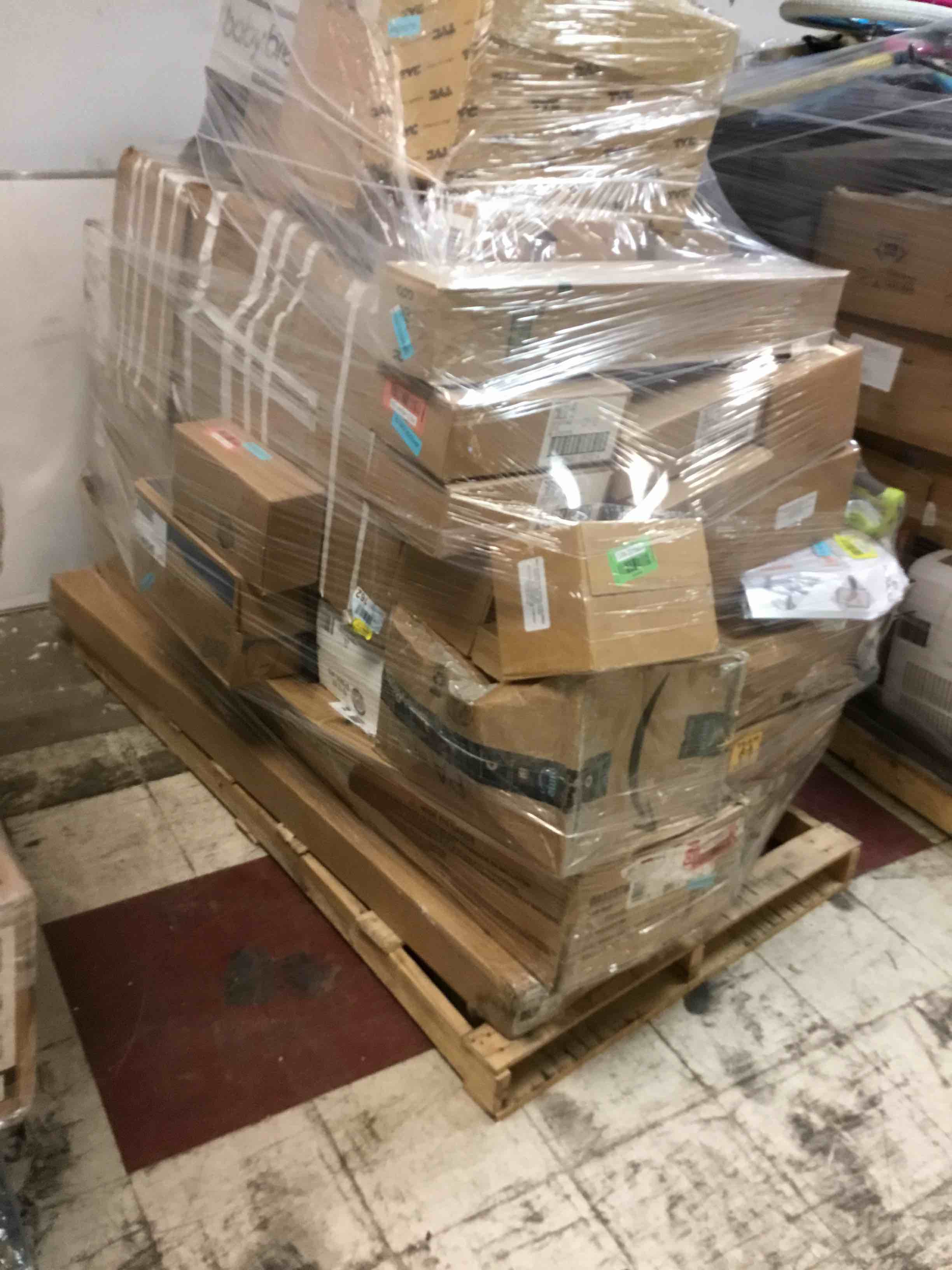 https://s3.amazonaws.com/lotting-images-prod/bidfta/ORG3646777_1688668999340.jpeg