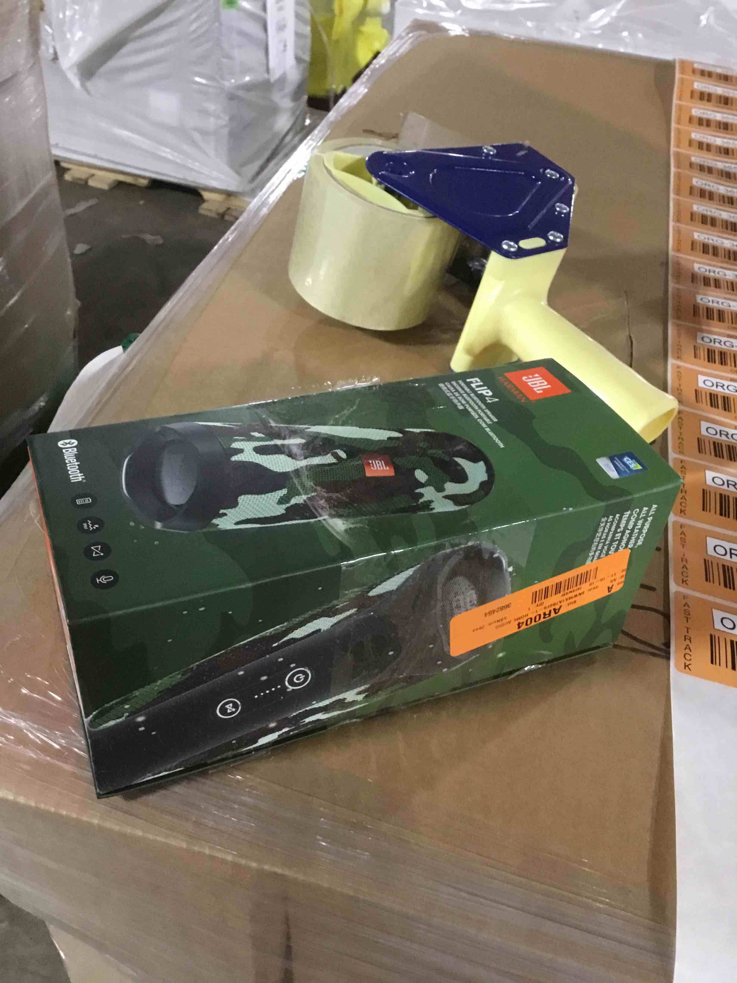 https://s3.amazonaws.com/lotting-images-prod/bidfta/ORG3659458_1676659160384.jpeg