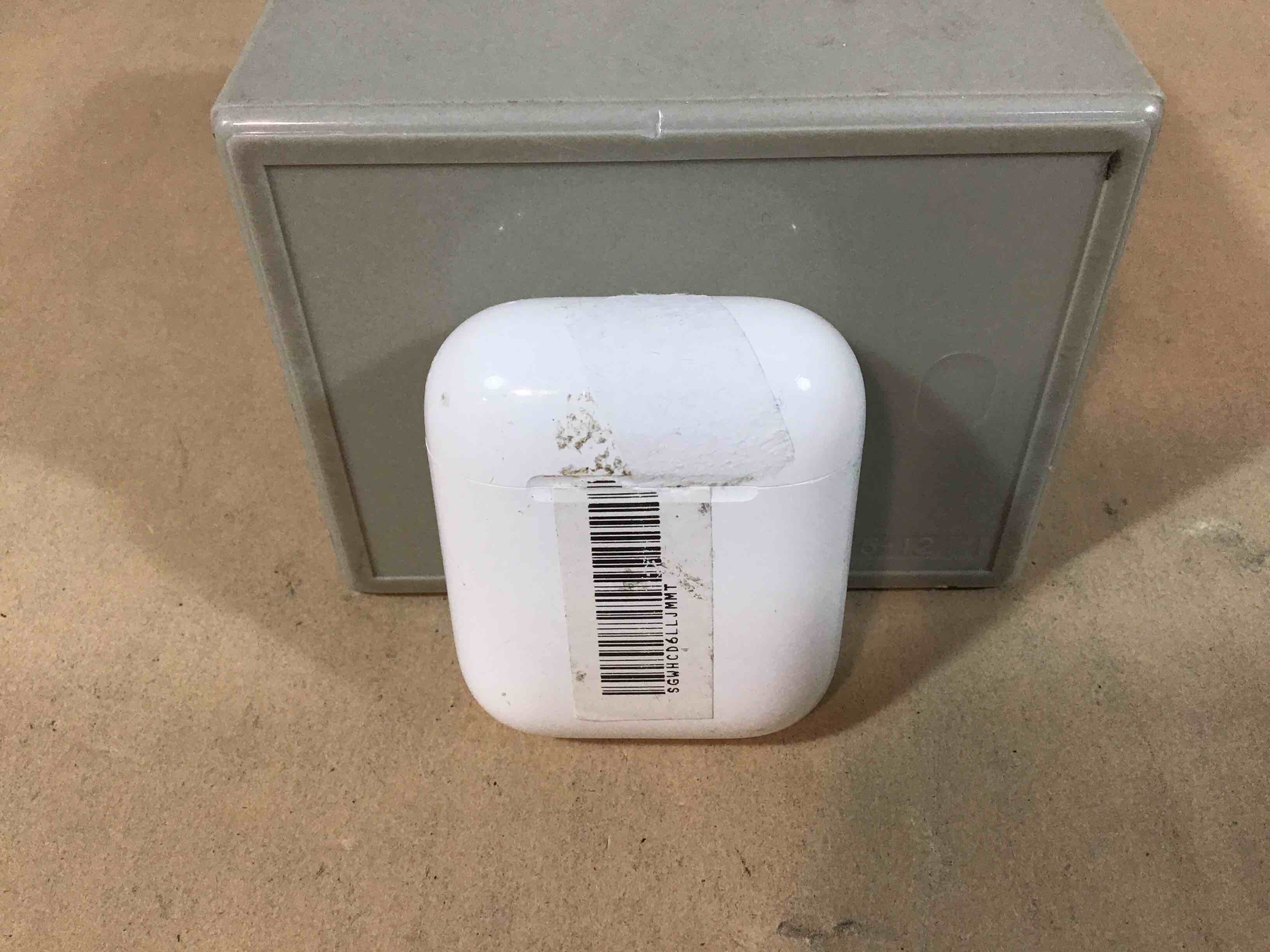Apple AirPods 