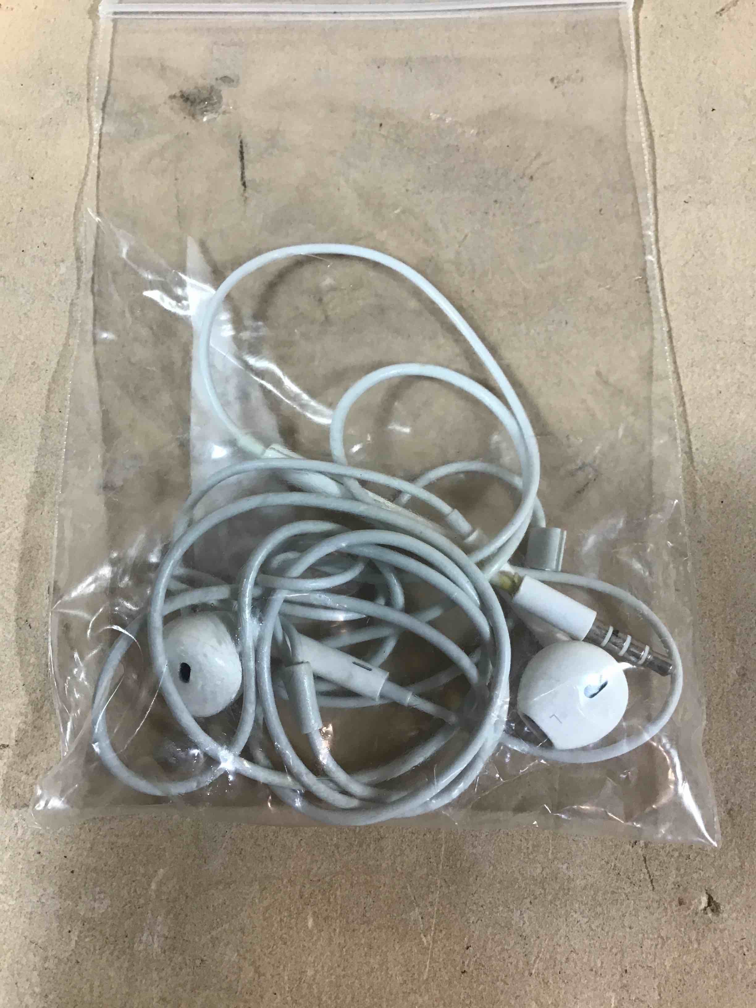 Apple EarPods 
