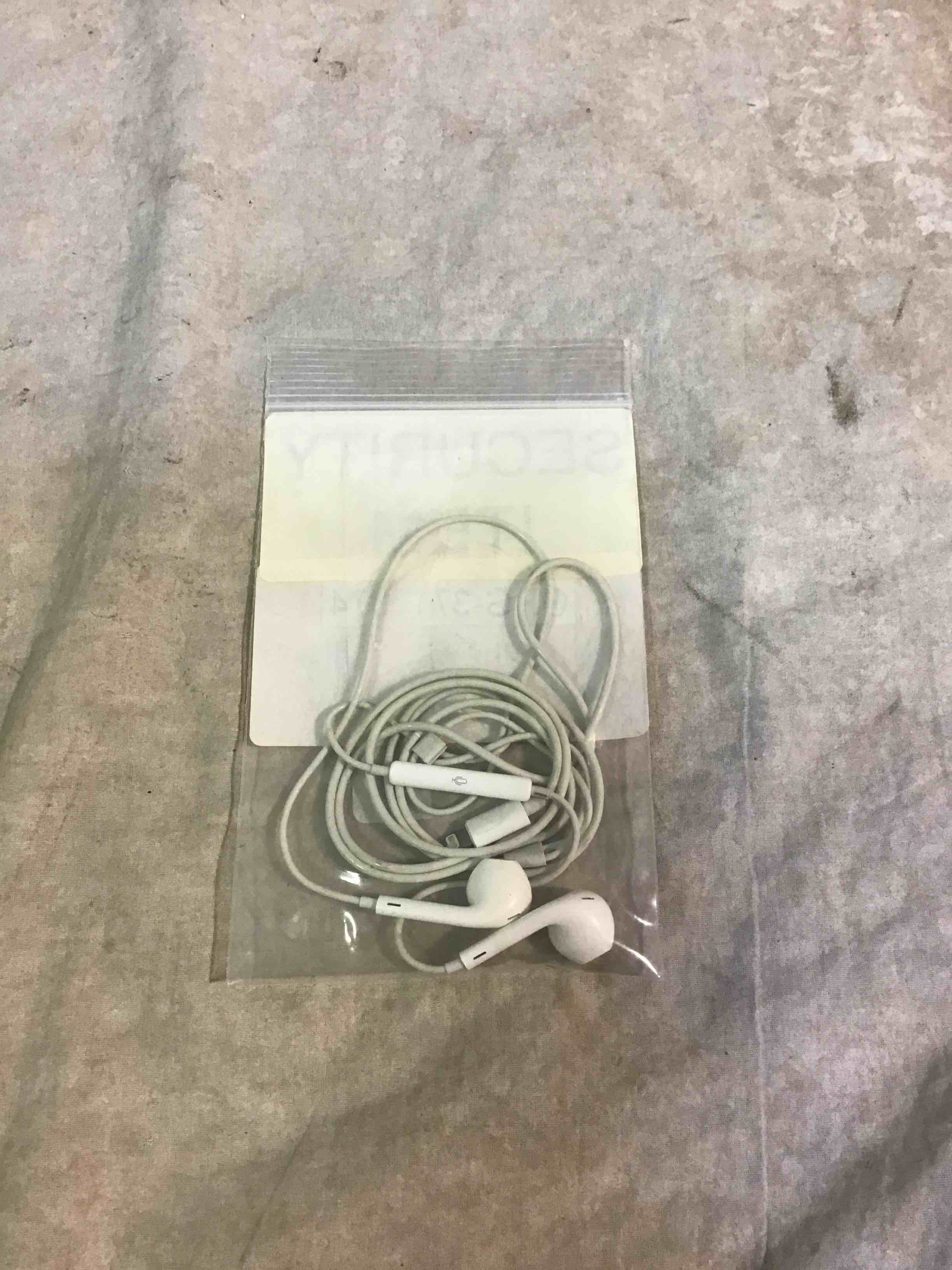 Apple Wired Earbuds
