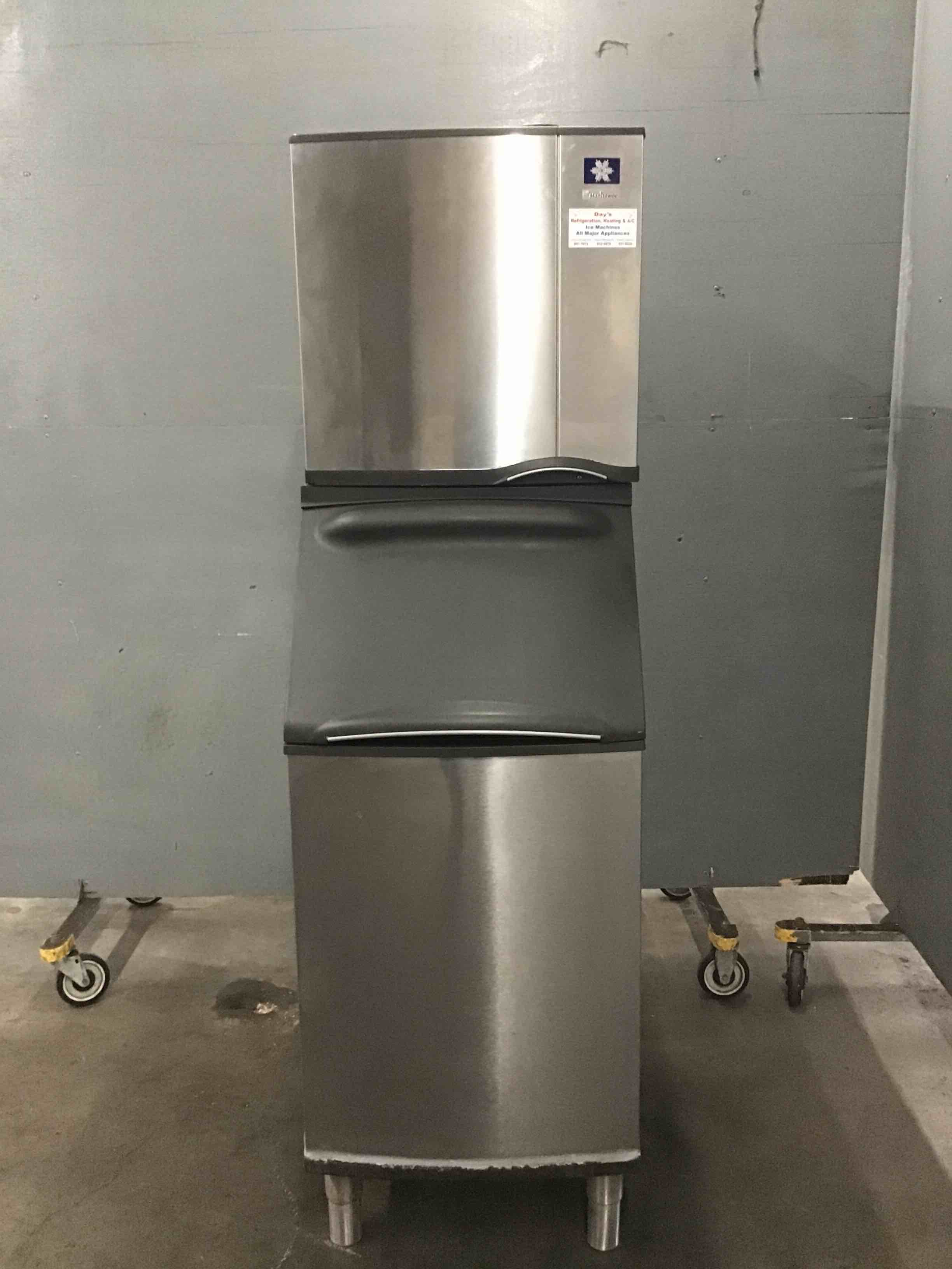 Manitowoc 420 LB Stainless Steel Air-Cooled Ice Machine With Matching Bin