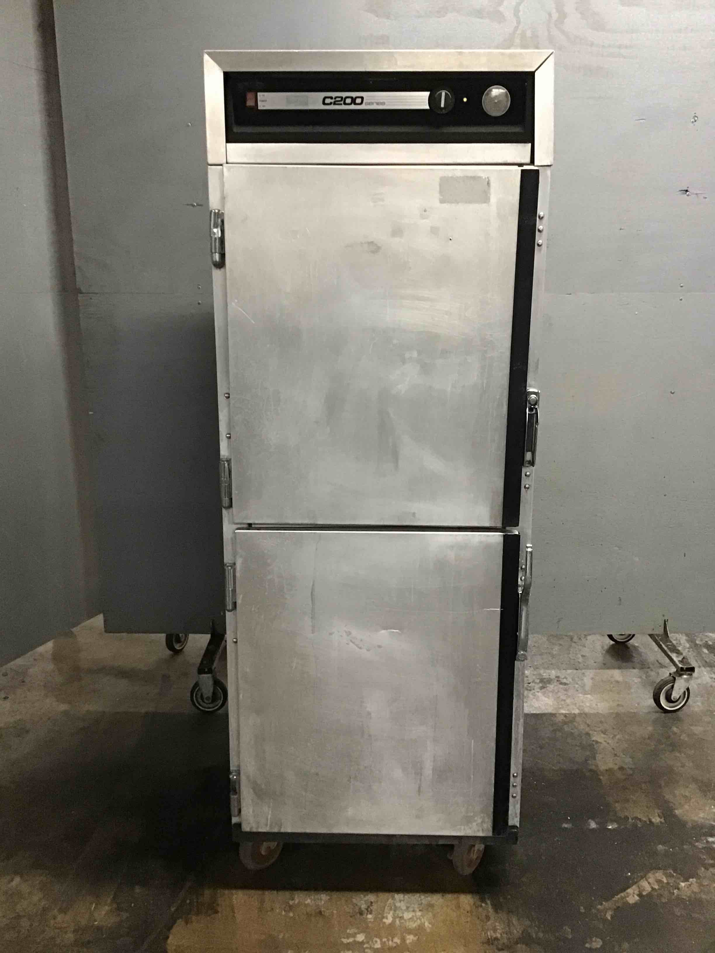 Metro Aluminum Full Height Heated Electric Insulated Holding Cabinet On Casters