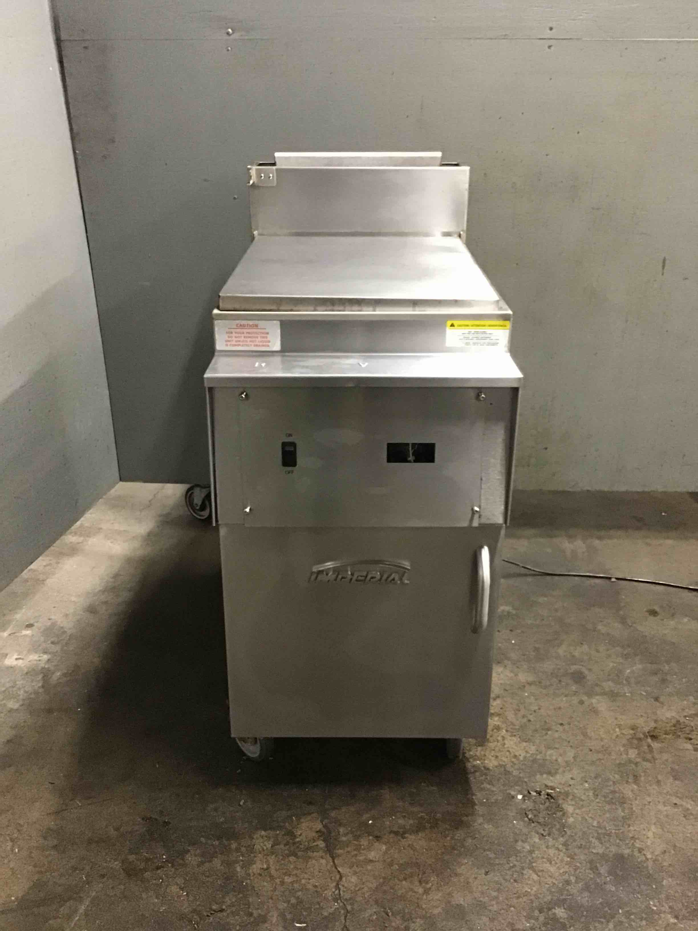 Imperial Stainless Steel  Freestanding Gas Rethermalizer On Casters