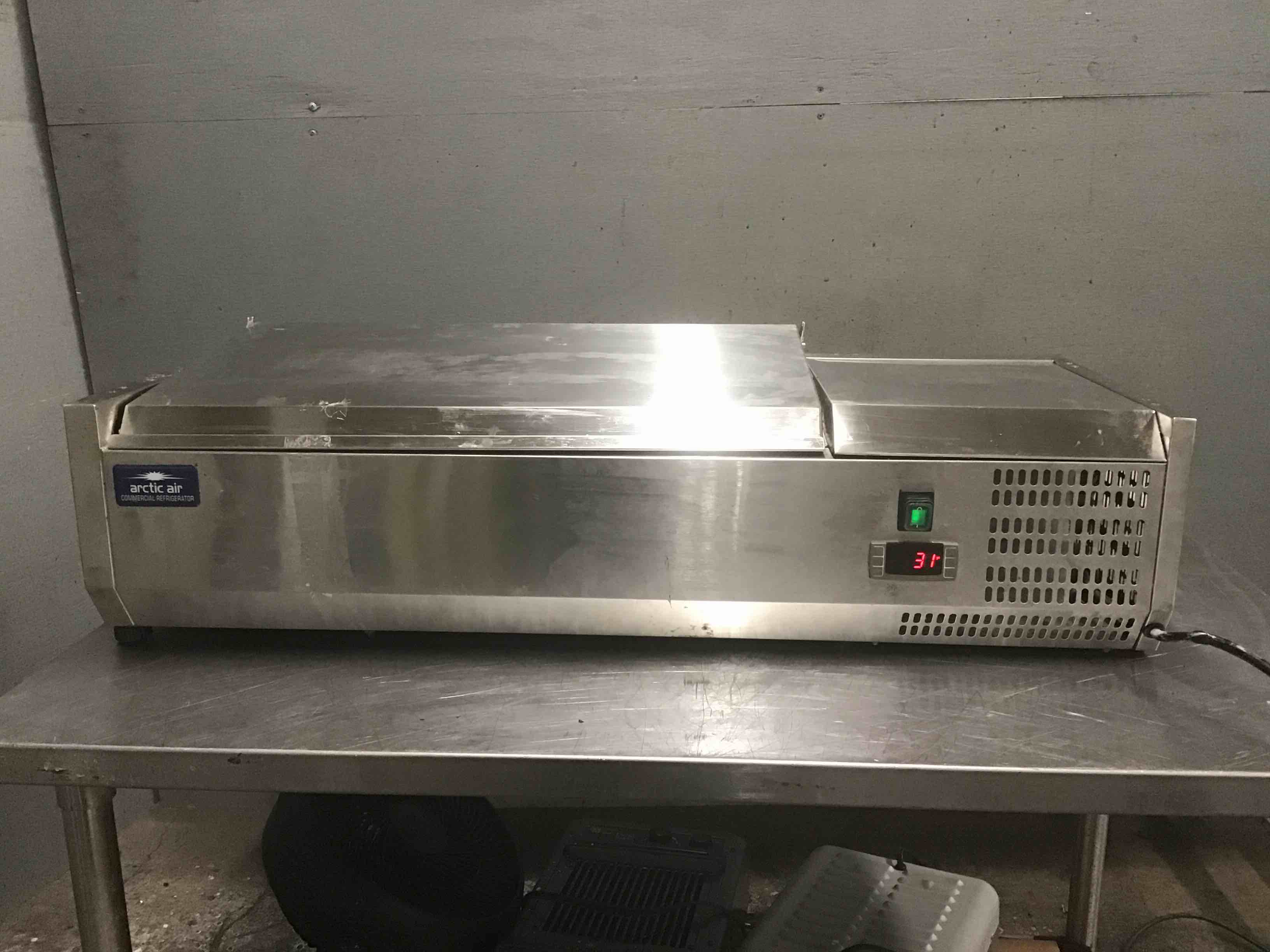 Artcic Air Stainless Steel  40 Inch Countertop Refrigerated Sandwich/Salad Condiment Prep Table Station