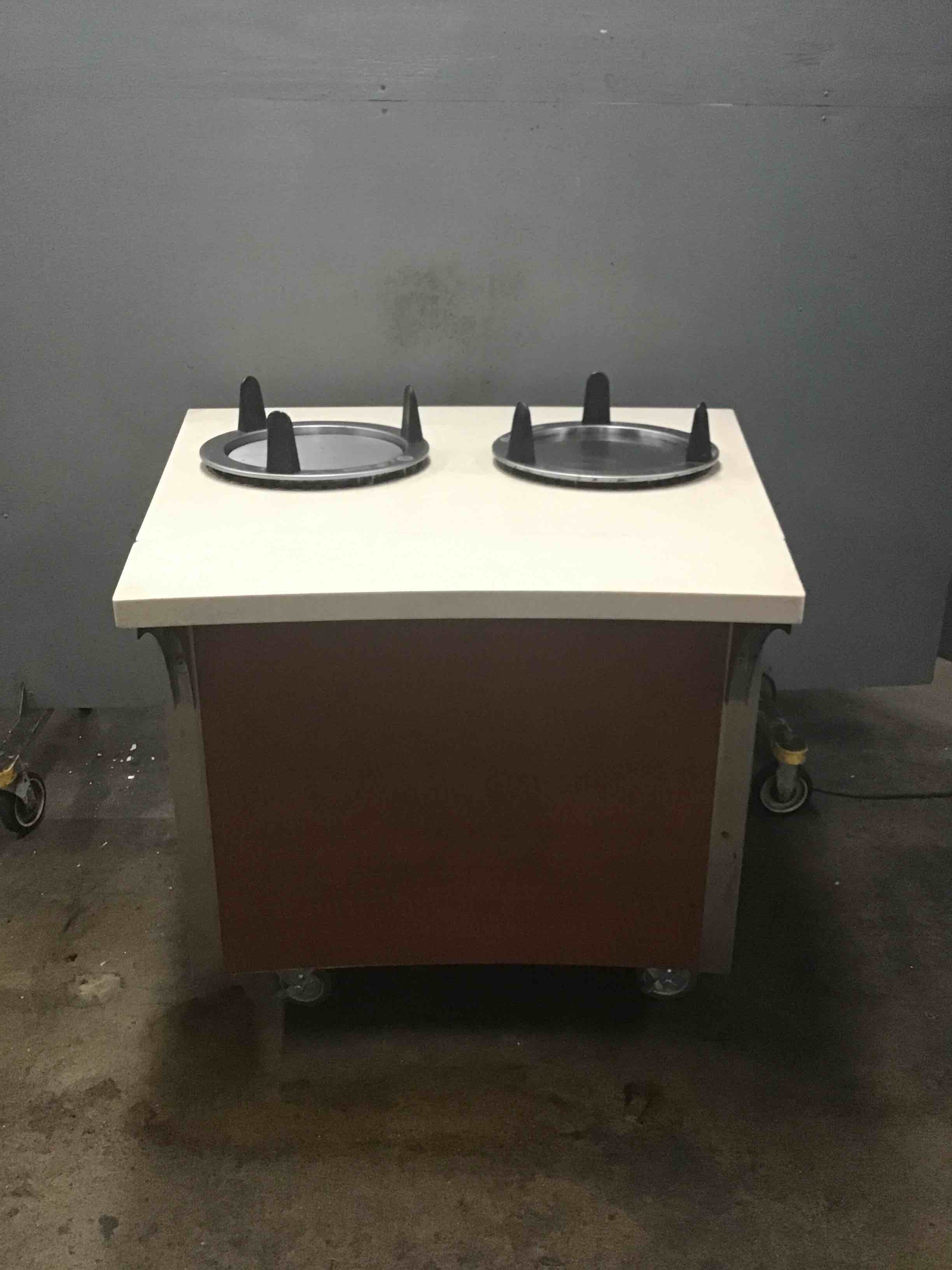 LAKESIDE MFG. INC. Heated Drop In Plate Dispenser for 10-1/4 to 11 Inch Plates On Casters