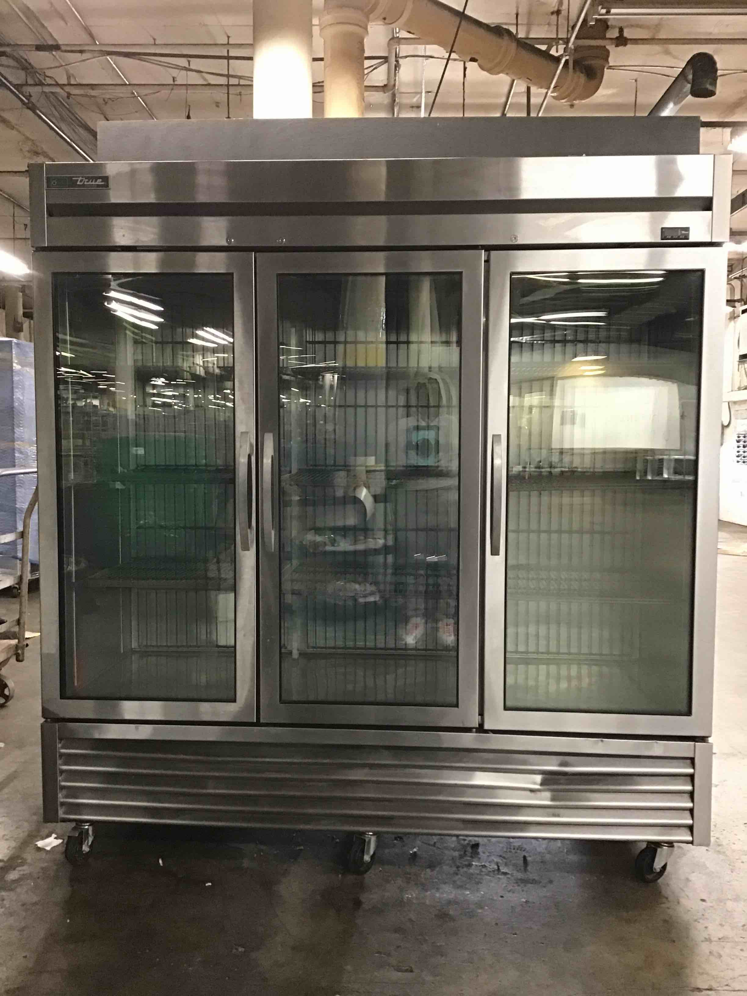 2020 True Stainless Steel 3 Glass Door Freezer On Casters