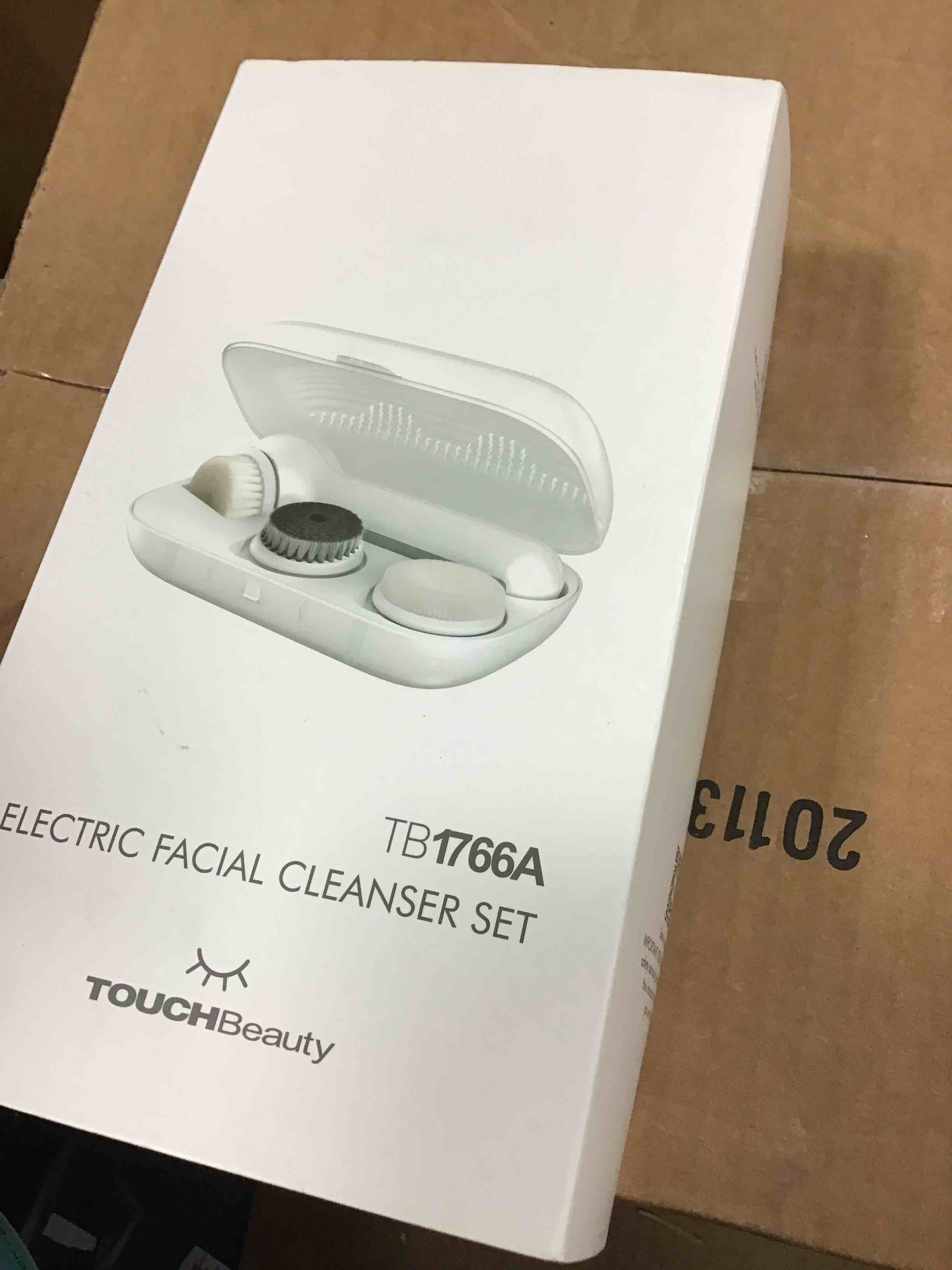 https://s3.amazonaws.com/lotting-images-prod/bidfta/ORG3804259_1689772352233.jpeg