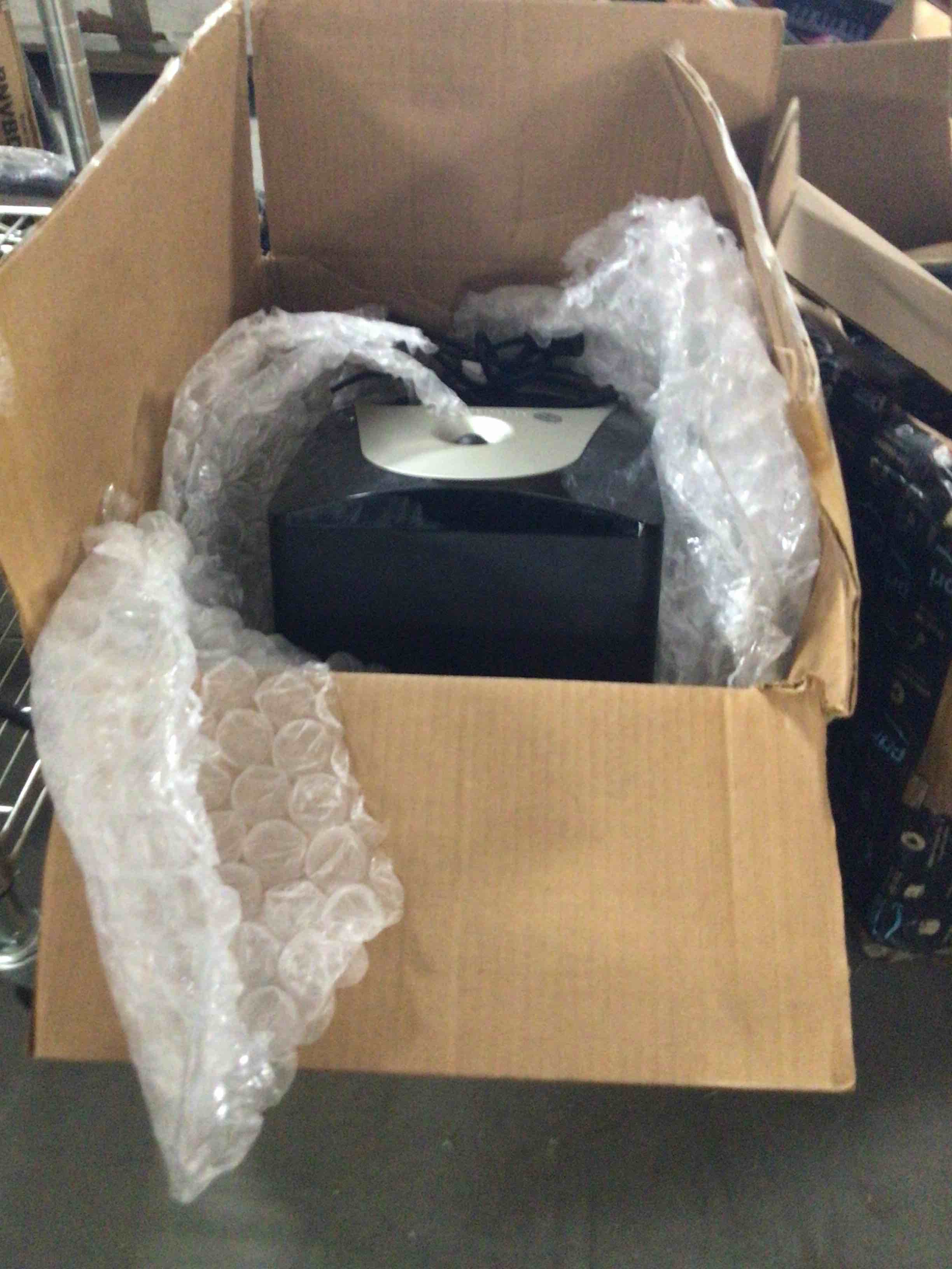https://s3.amazonaws.com/lotting-images-prod/bidfta/ORG3874973_1686165694321.jpeg