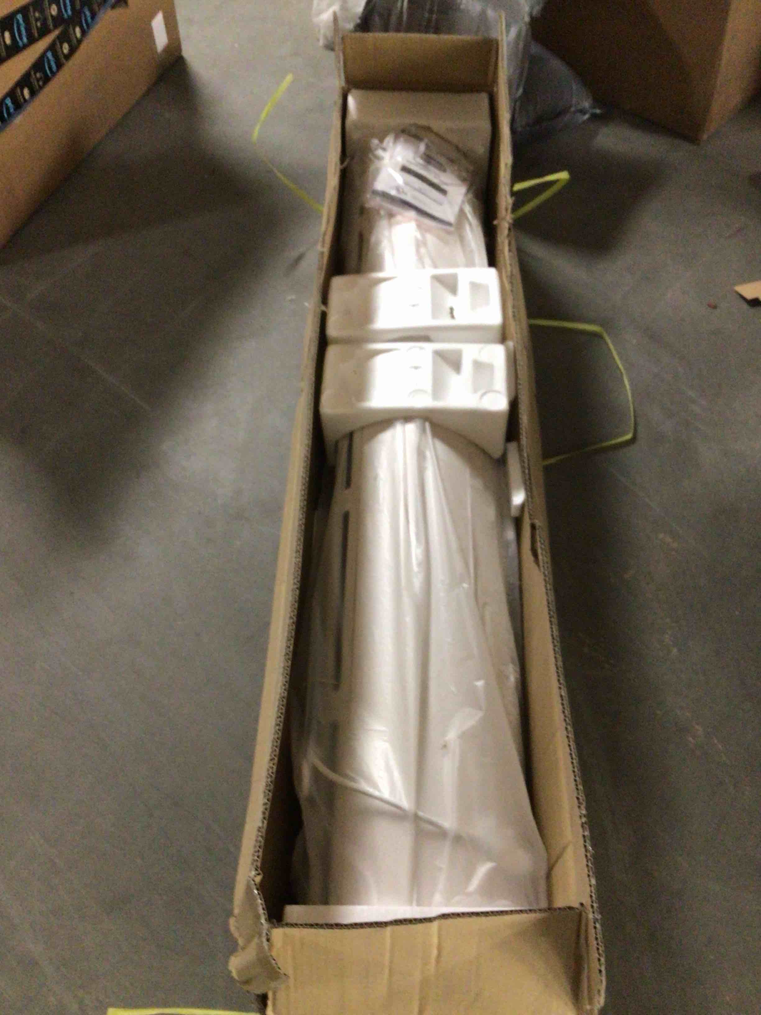 https://s3.amazonaws.com/lotting-images-prod/bidfta/ORG3874991_1686218683010.jpeg
