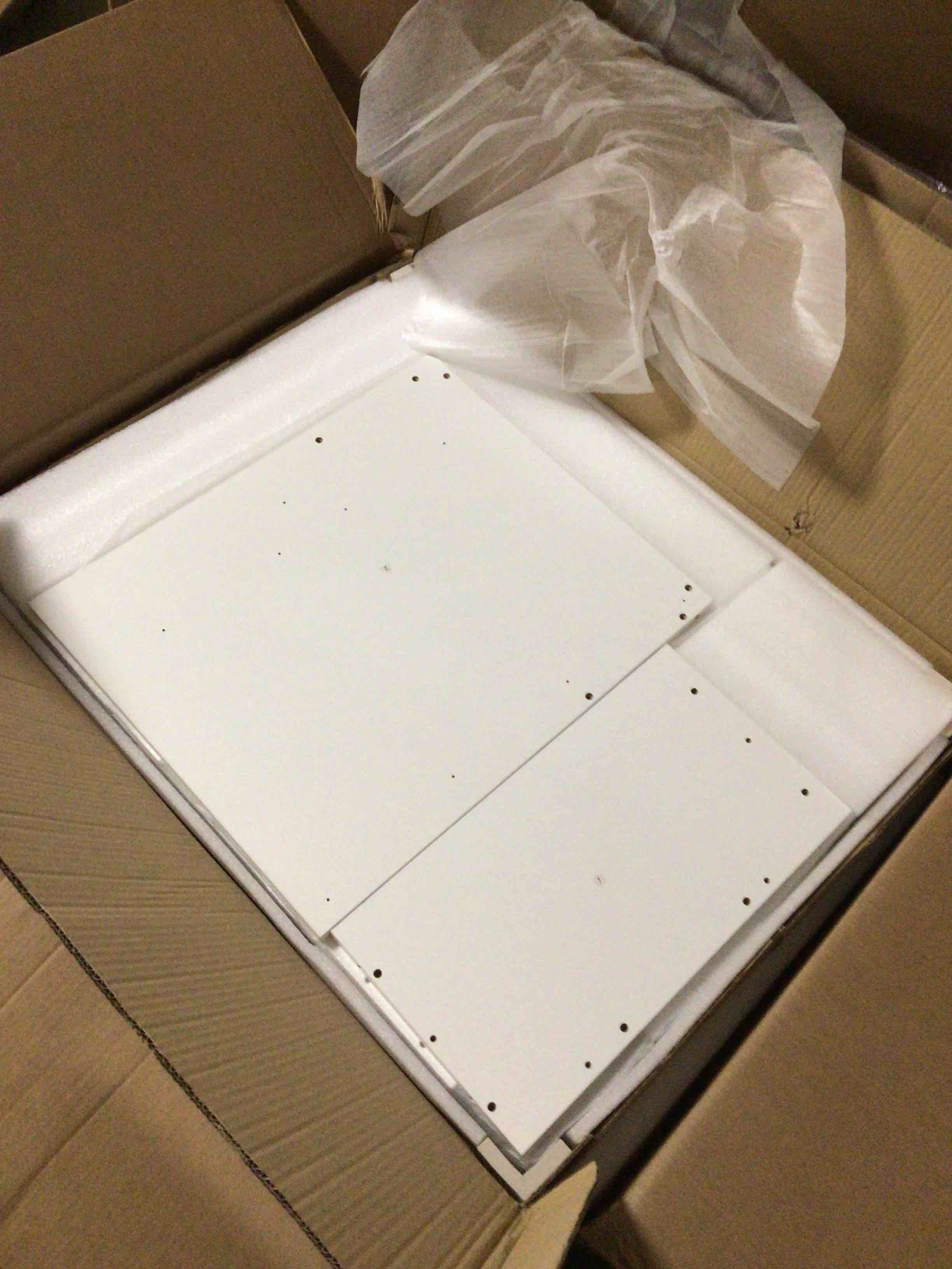 https://s3.amazonaws.com/lotting-images-prod/bidfta/ORG3875005_1686222796406.jpeg