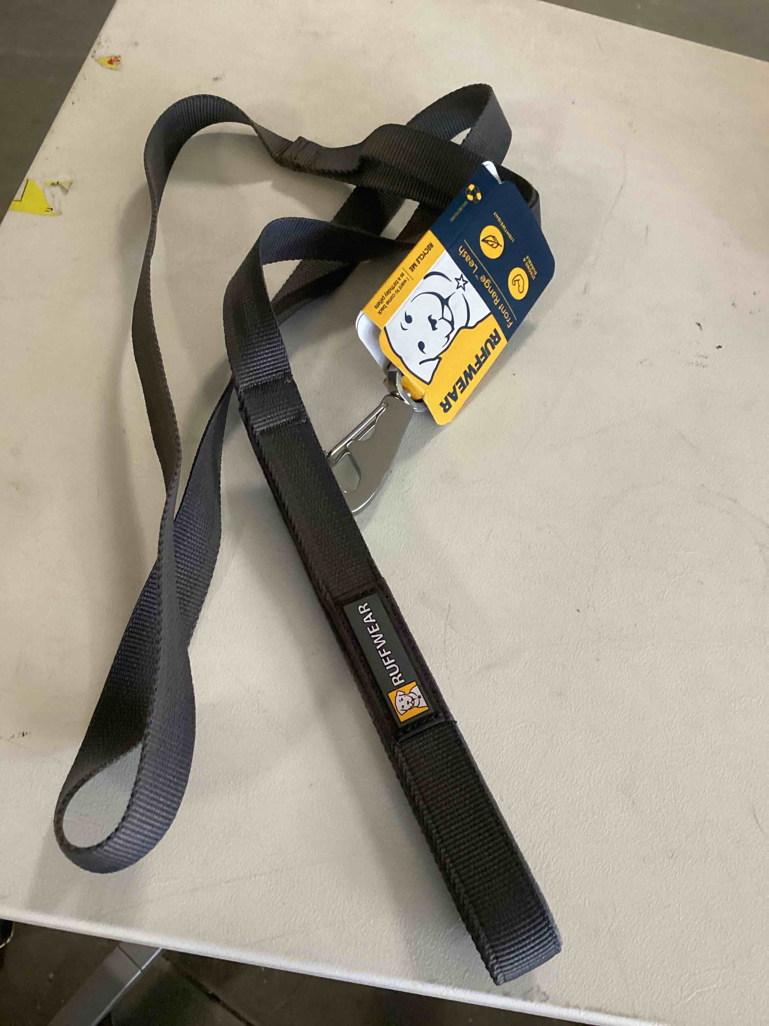 https://s3.amazonaws.com/lotting-images-prod/bidfta/ORG3876169_1693433540324.jpeg