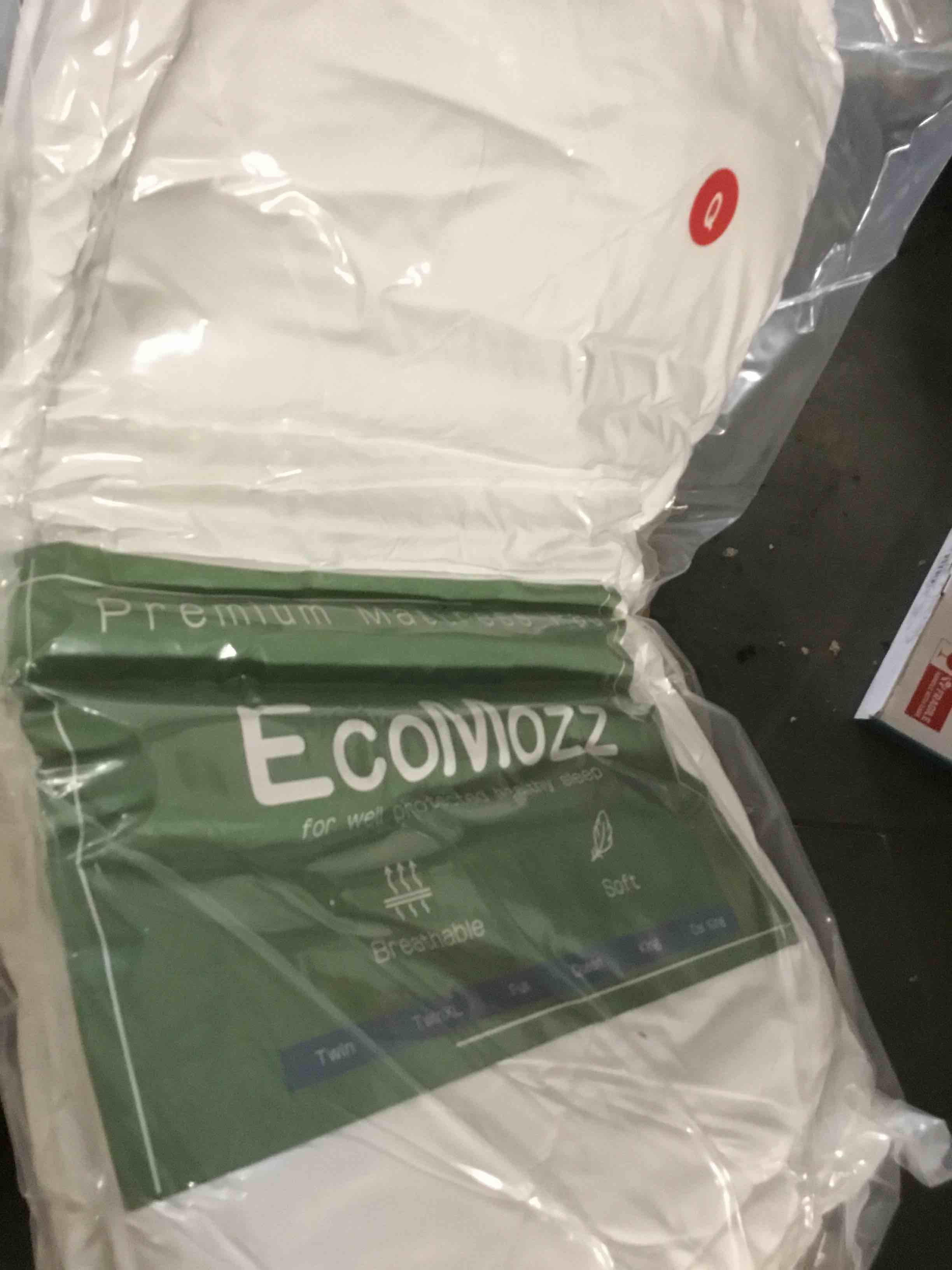 EcoMozz Queen Mattress Pad Pillow Top Mattress Cover Mattress Protector - Deep Pocket Stretches up 8” - 21”