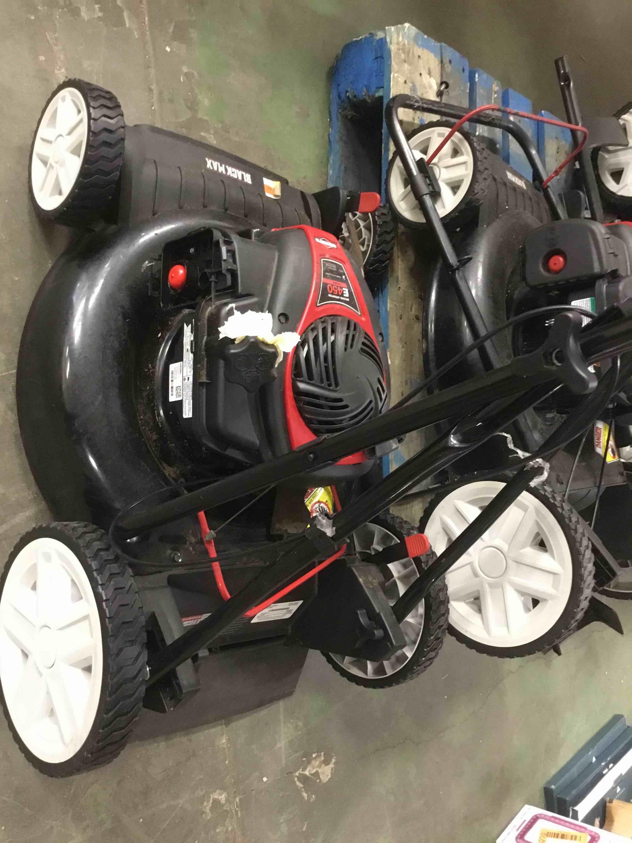 https://s3.amazonaws.com/lotting-images-prod/bidfta/ORG3879094_1686853480600.jpeg