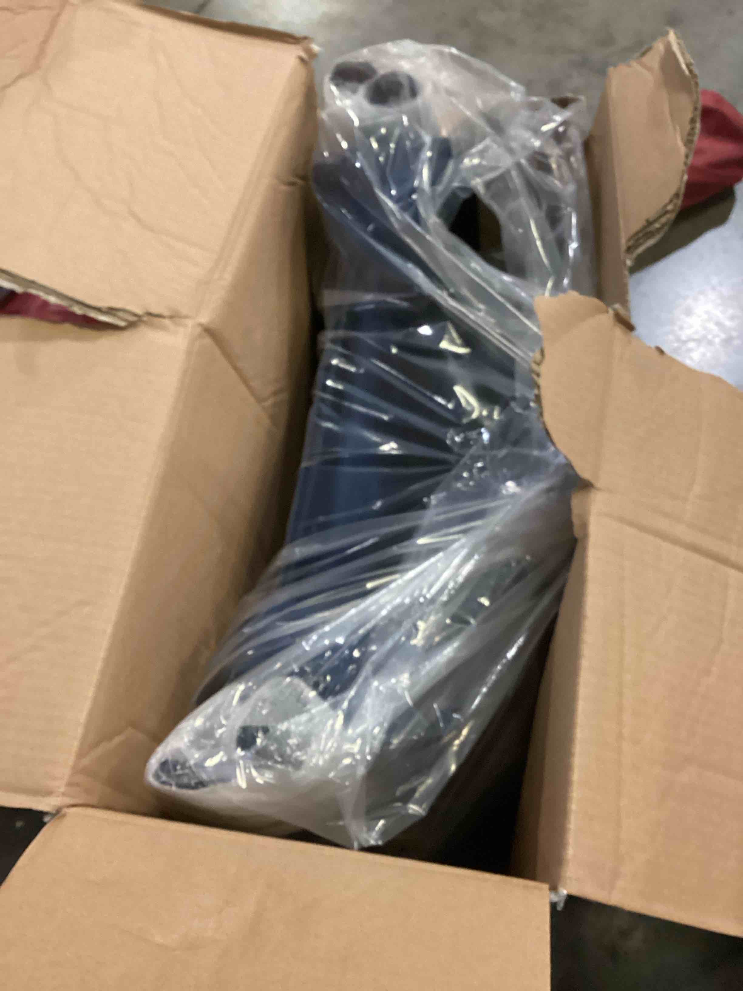 https://s3.amazonaws.com/lotting-images-prod/bidfta/ORG4003991_1704814120102.jpeg