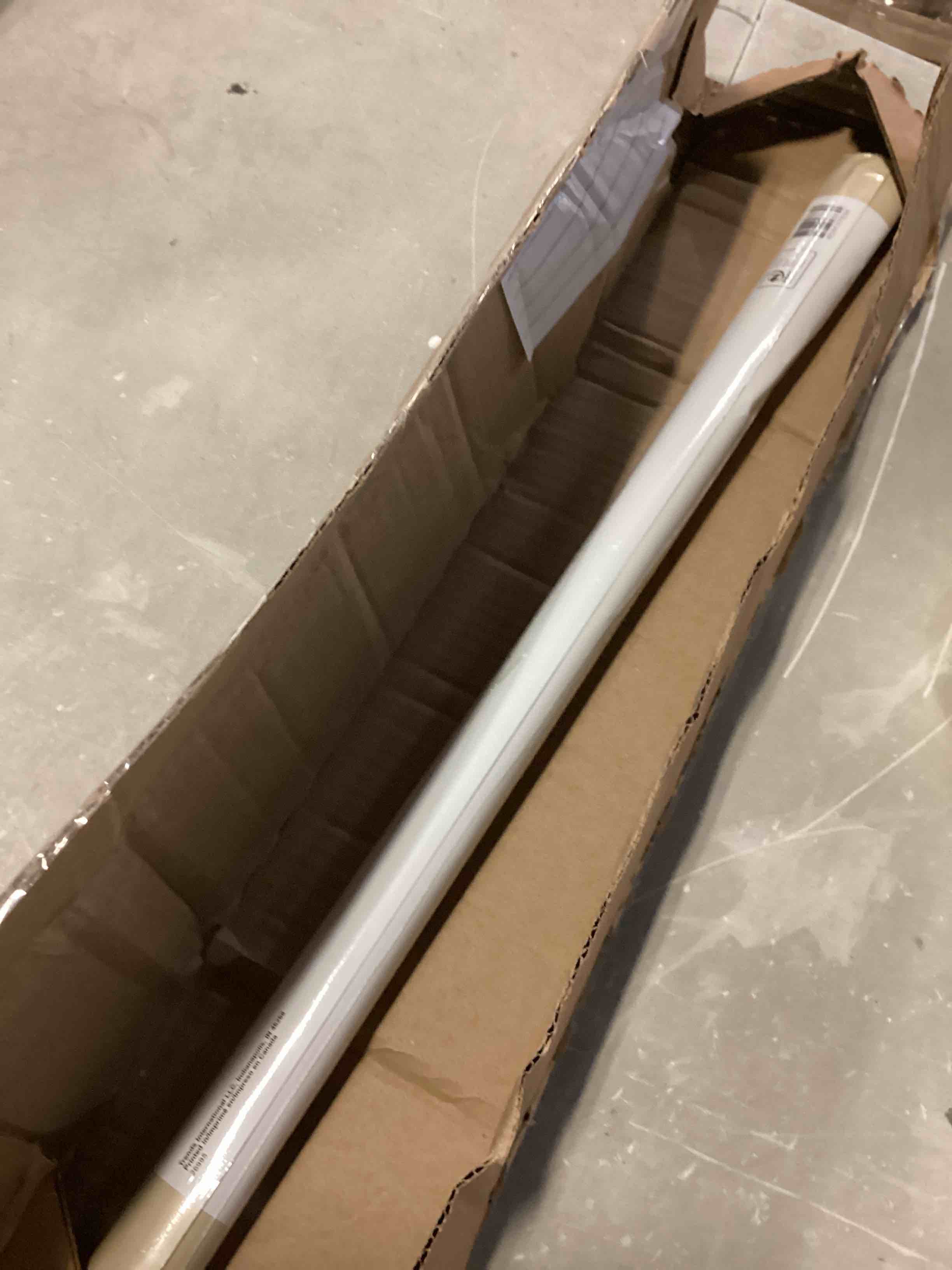 https://s3.amazonaws.com/lotting-images-prod/bidfta/ORG4006398_1704203435329.jpeg
