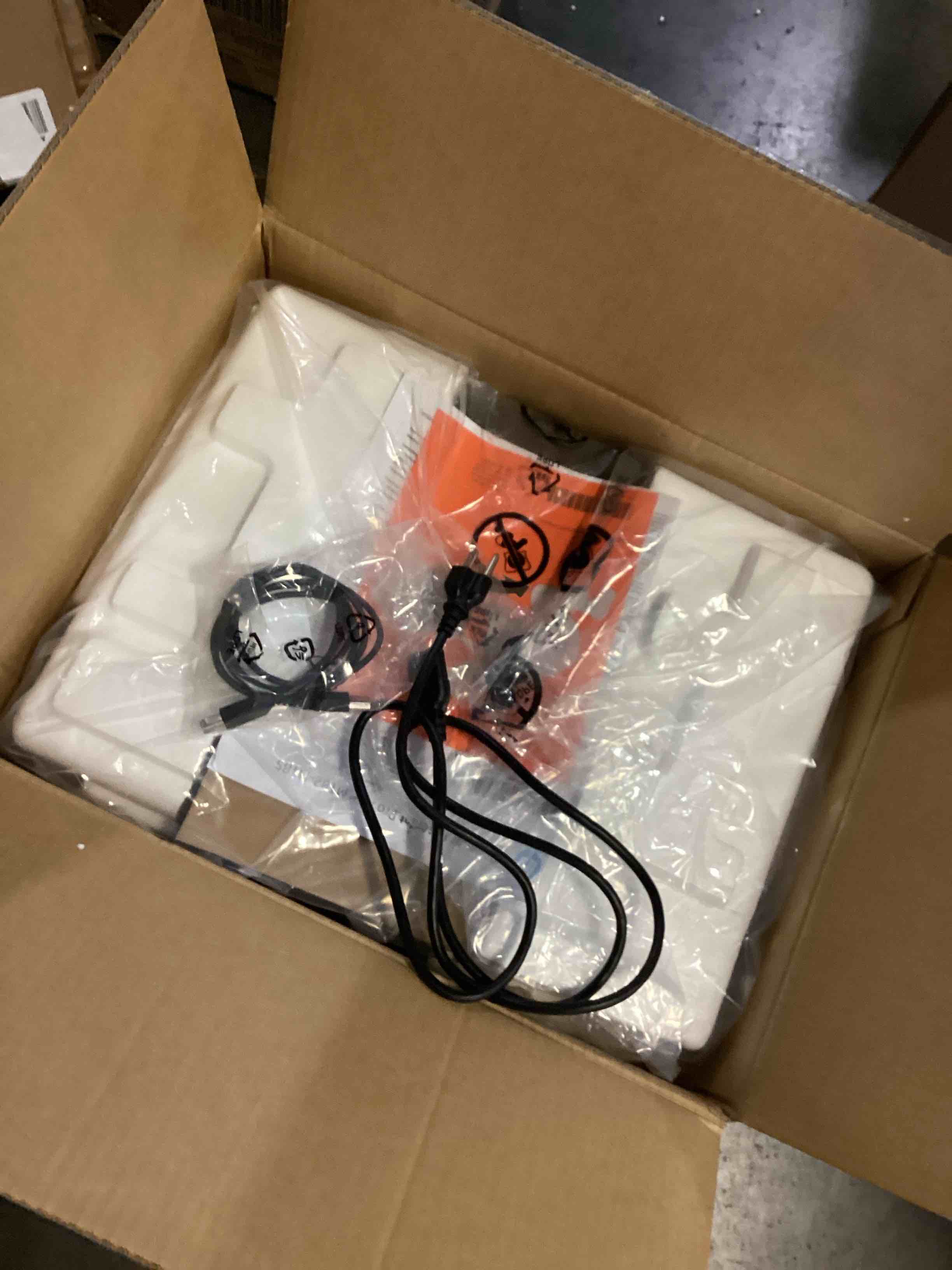 https://s3.amazonaws.com/lotting-images-prod/bidfta/ORG4006543_1704225675154.jpeg