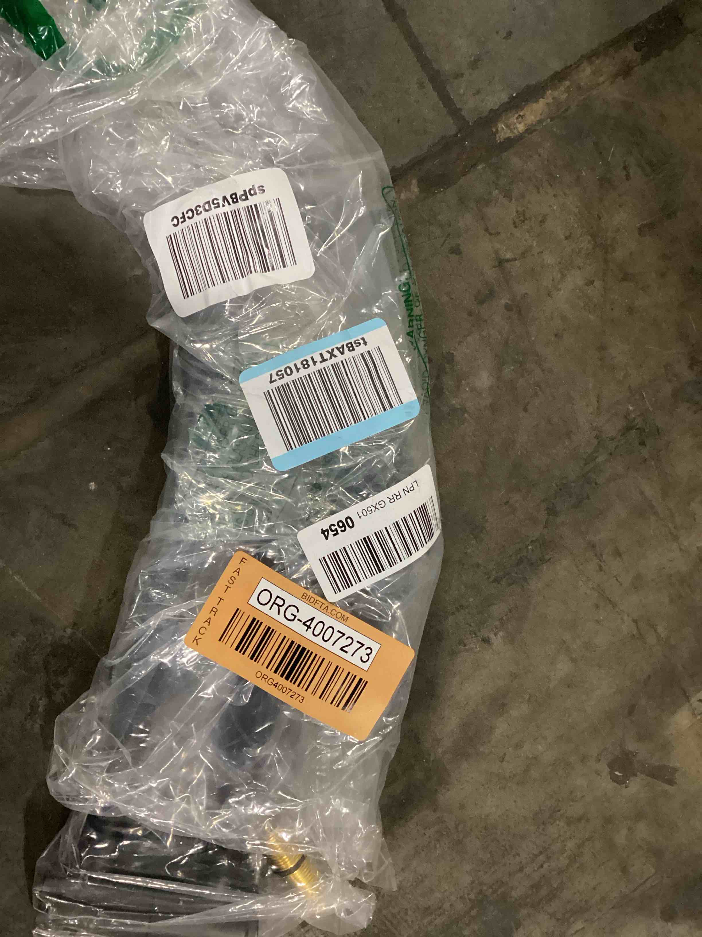 https://s3.amazonaws.com/lotting-images-prod/bidfta/ORG4007273_1703863981059.jpeg