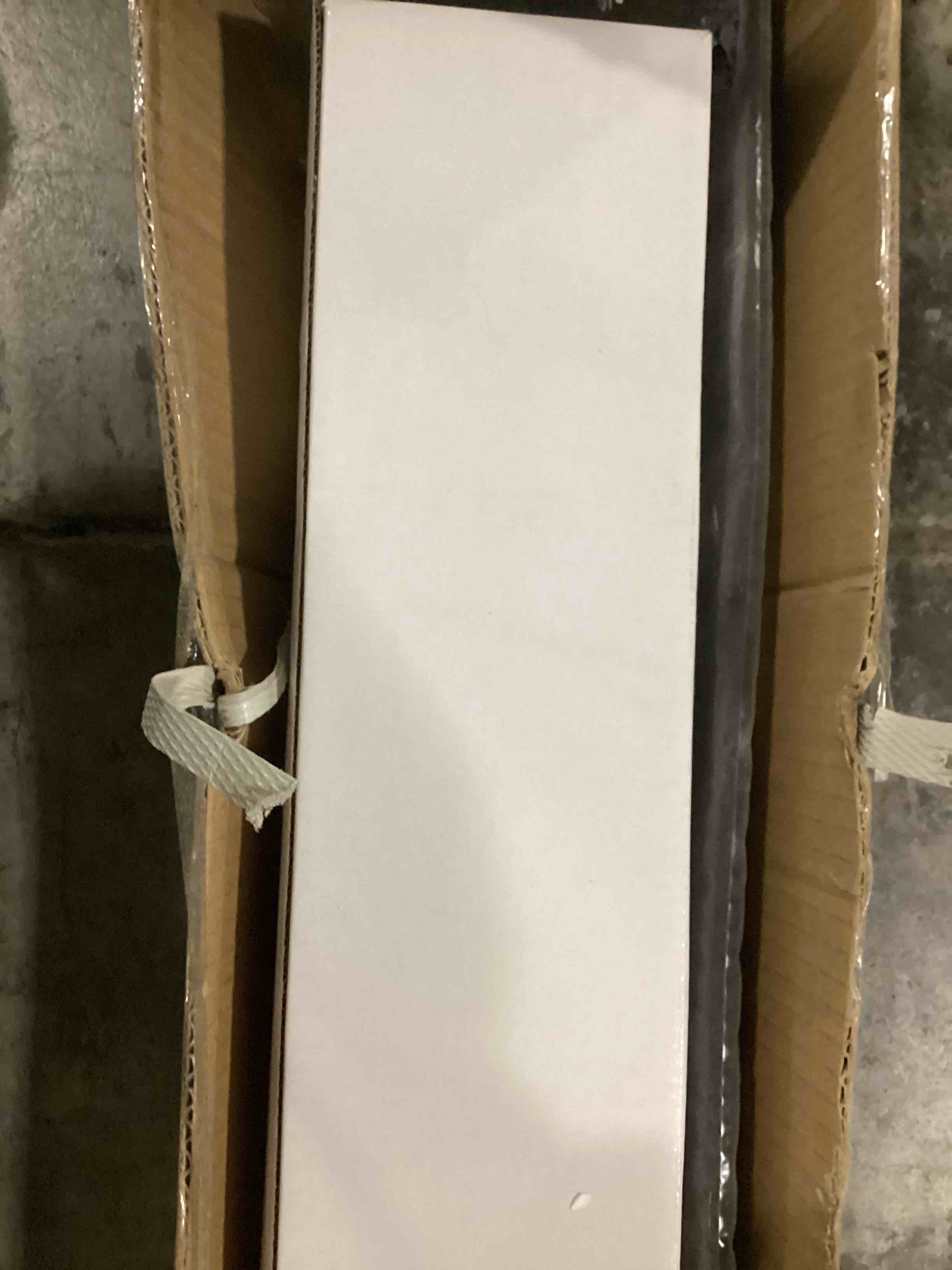 https://s3.amazonaws.com/lotting-images-prod/bidfta/ORG4008550_1704203450241.jpeg