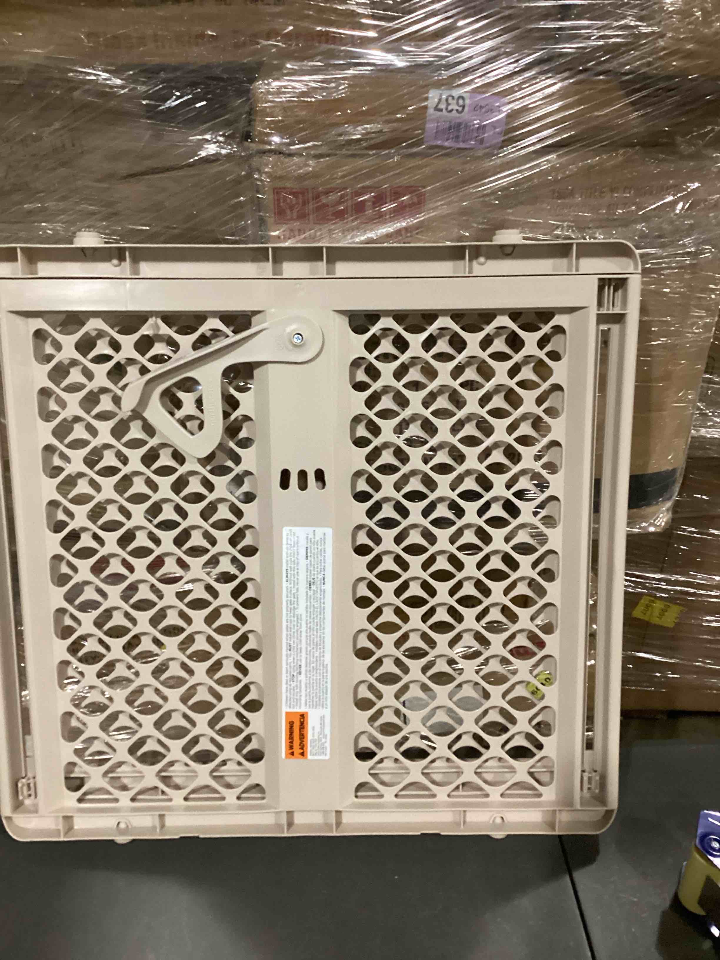 Toddleroo by North States 42” Wide Supergate Ergo Baby Gate: Great for doorways or stairways. Includes Wall Cups for Extra Holding Power. Pressure or Hardware Mount. 26” - 42” Wide (26" Tall, Sand)