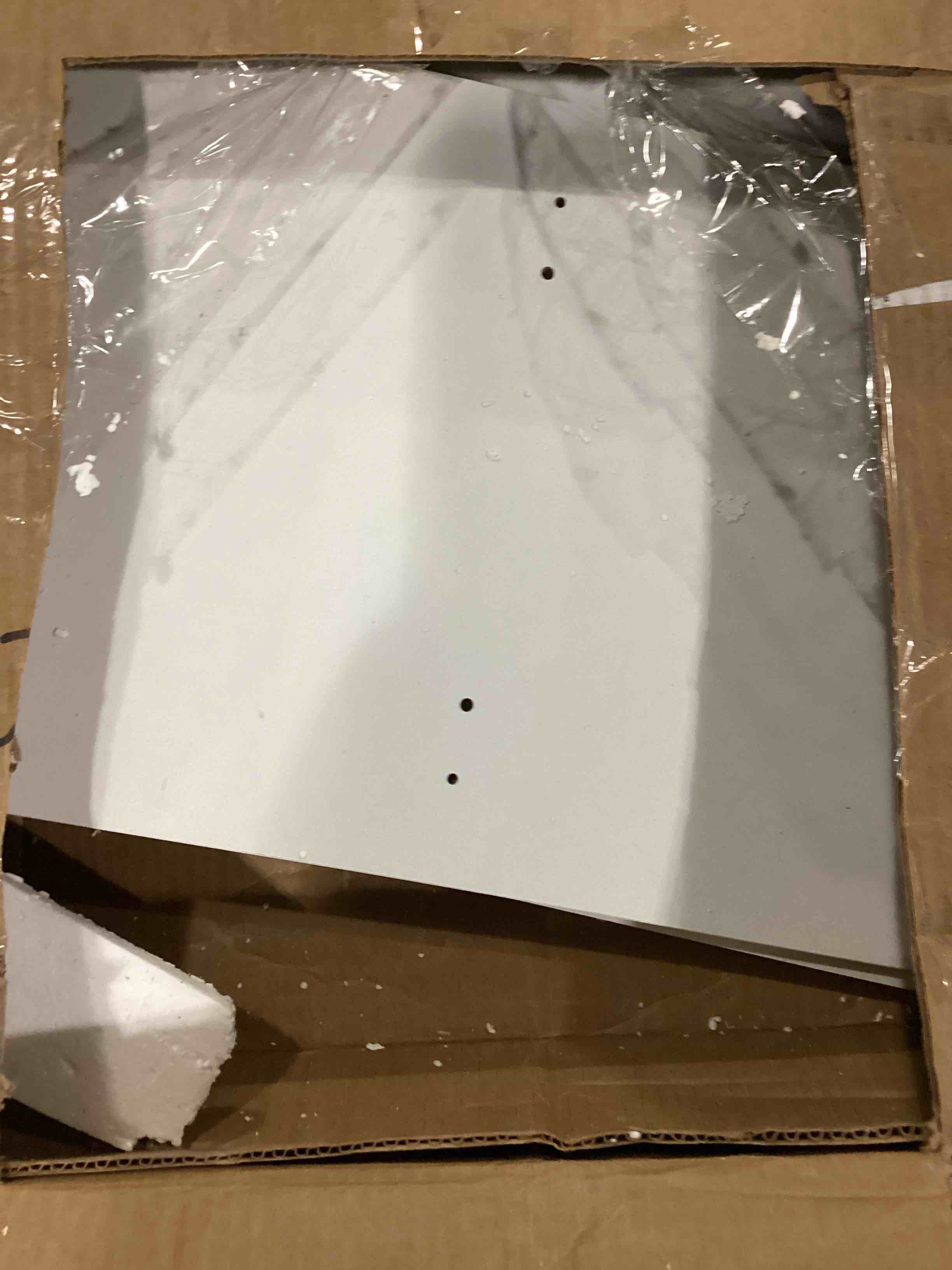 https://s3.amazonaws.com/lotting-images-prod/bidfta/ORG4010080_1703708176800.jpeg