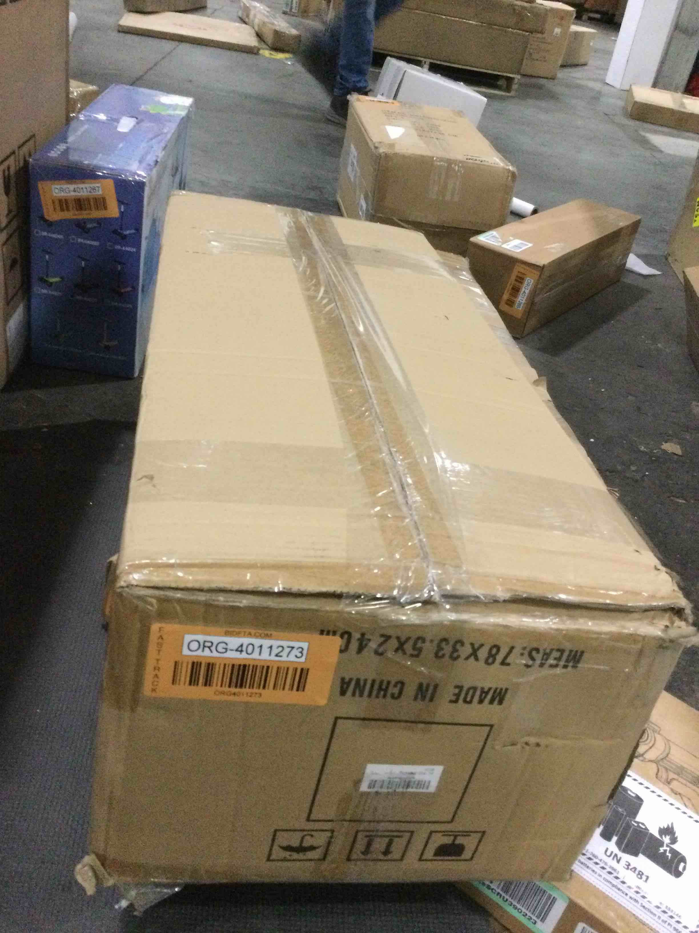 https://s3.amazonaws.com/lotting-images-prod/bidfta/ORG4011273_1705946557279.jpeg